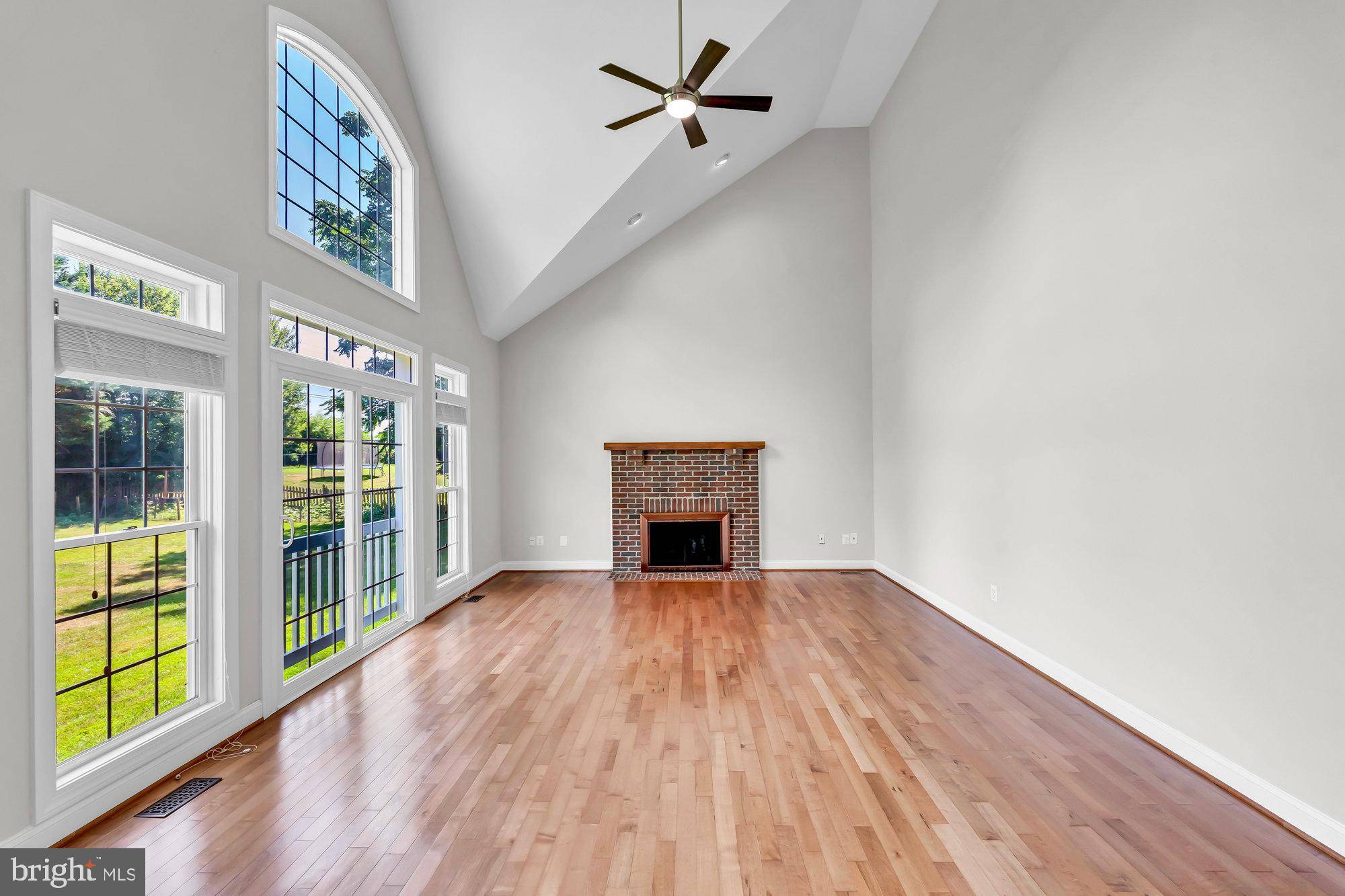 Vienna, VA 22182,10408 DUNN MEADOW RD