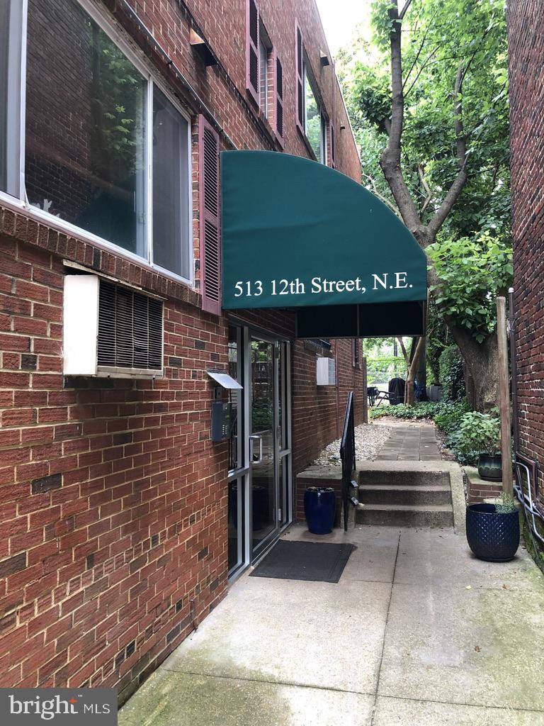 Washington, DC 20002,513 12TH ST NE #9