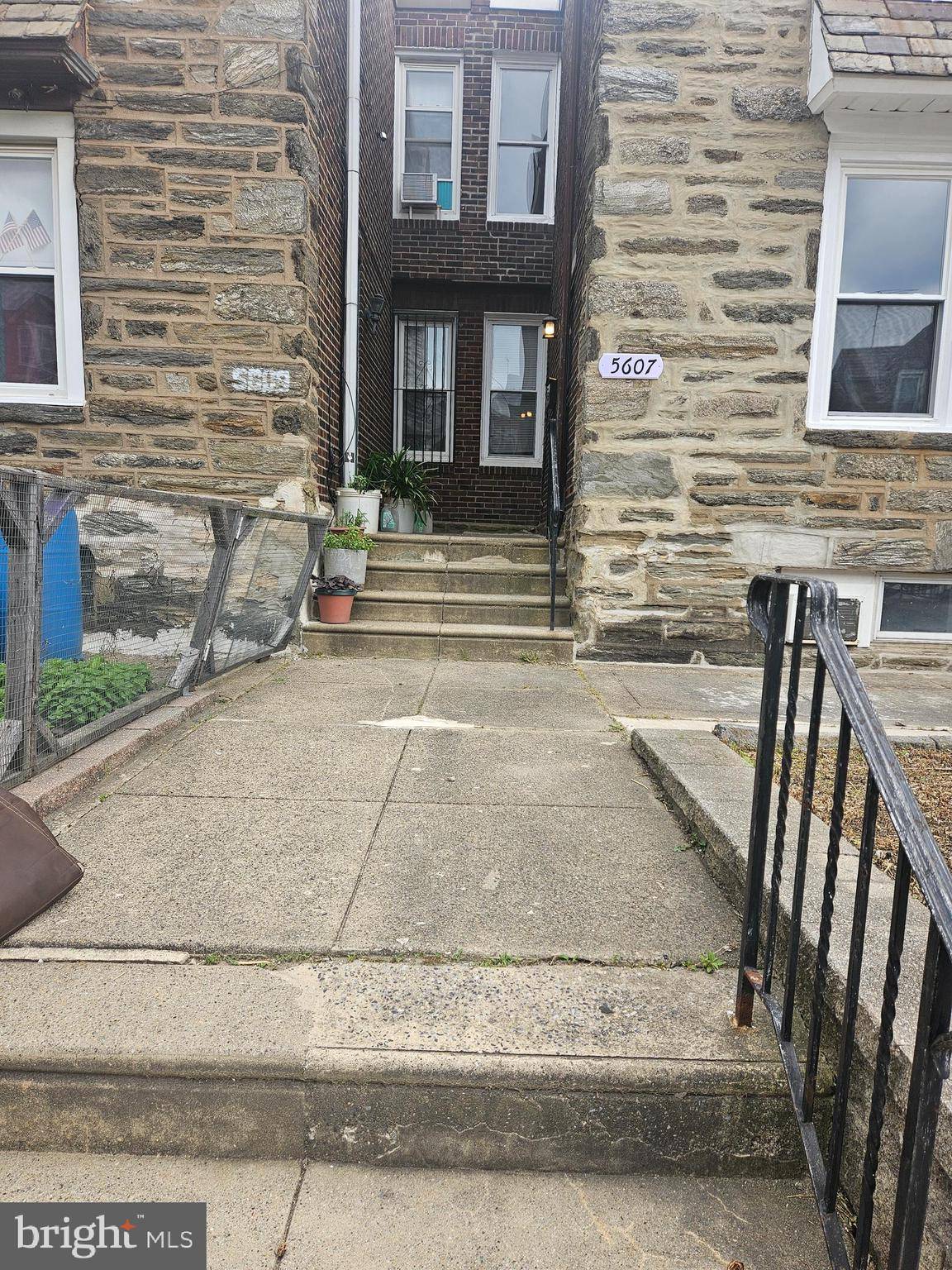 Philadelphia, PA 19120,5607 ROSEHILL ST