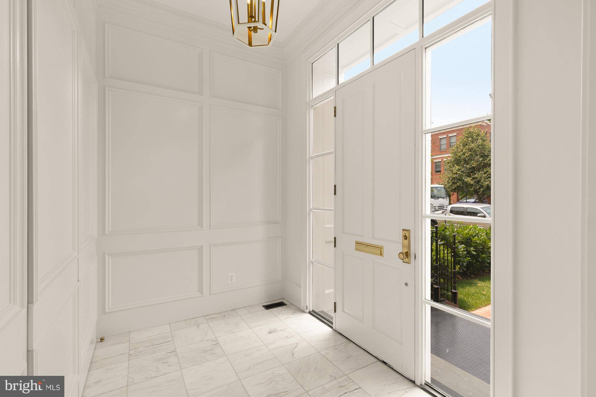 Washington, DC 20002,1201 D ST NE