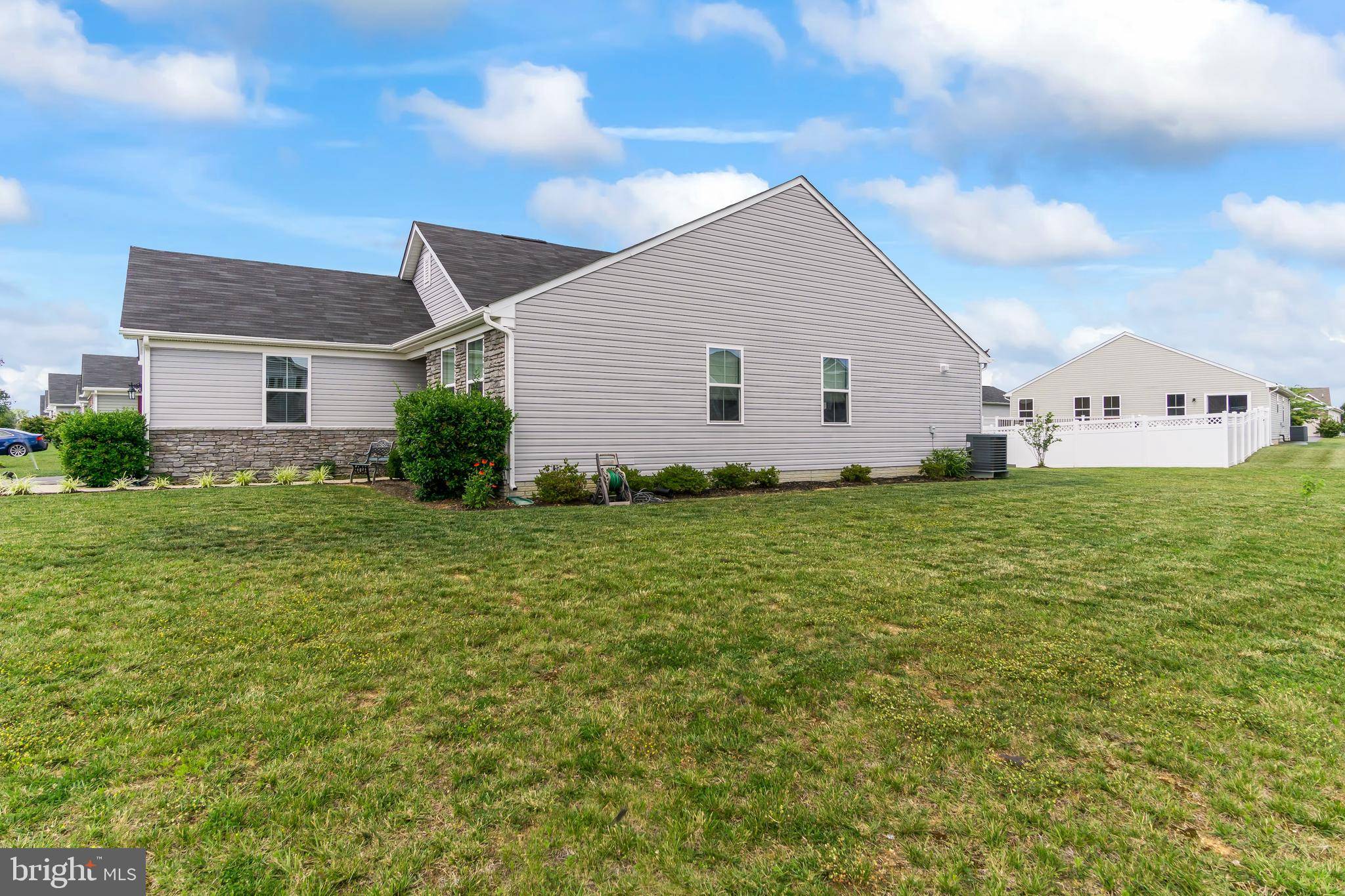 Martinsburg, WV 25405,141 NORFOLK LN