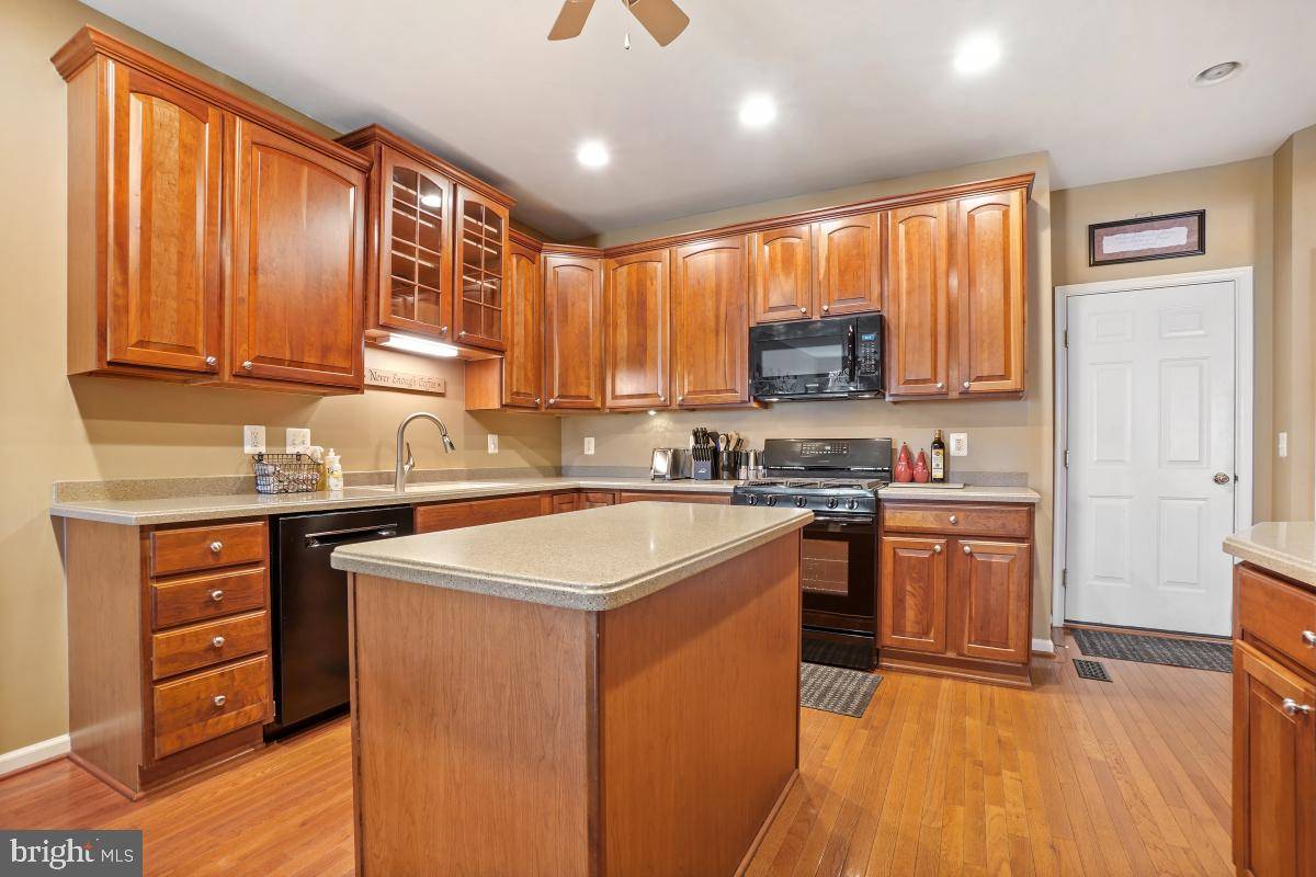 Gainesville, VA 20155,16135 SHERINGHAM WAY