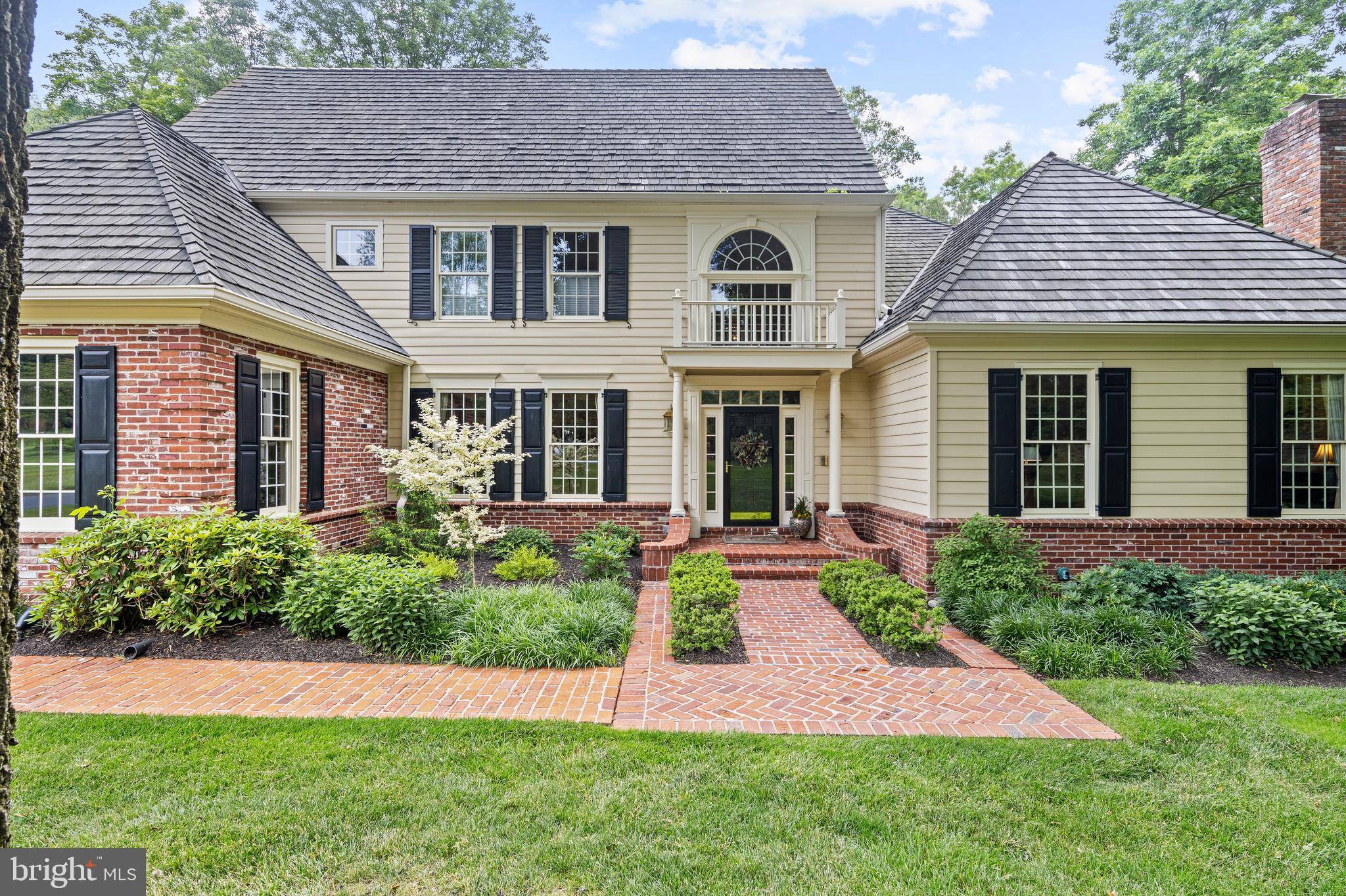 Newtown Square, PA 19073,119 WEATHERBURN WAY