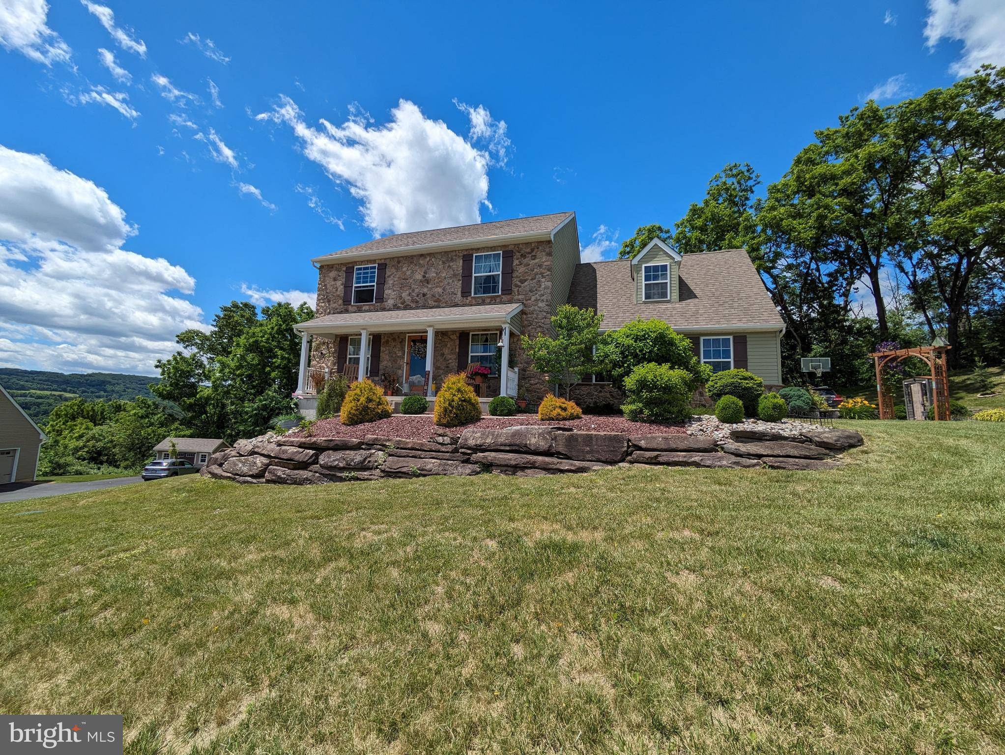 Walnutport, PA 18088,4889 COATBRIDGE LN