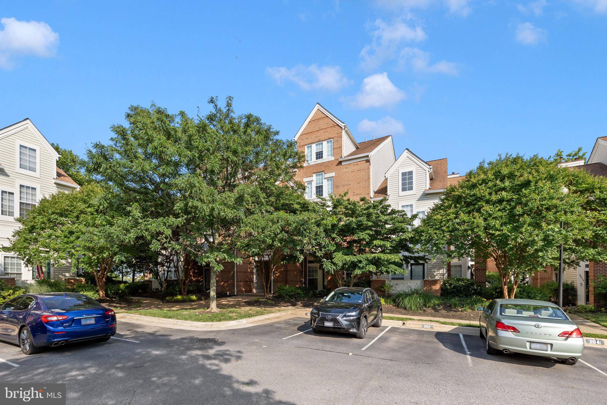 Alexandria, VA 22315,6875-A BRINDLE HEATH WAY #183