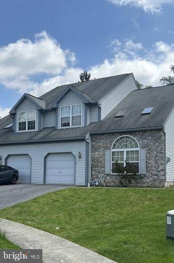 Reading, PA 19608,1422 HILLPOINT CIR