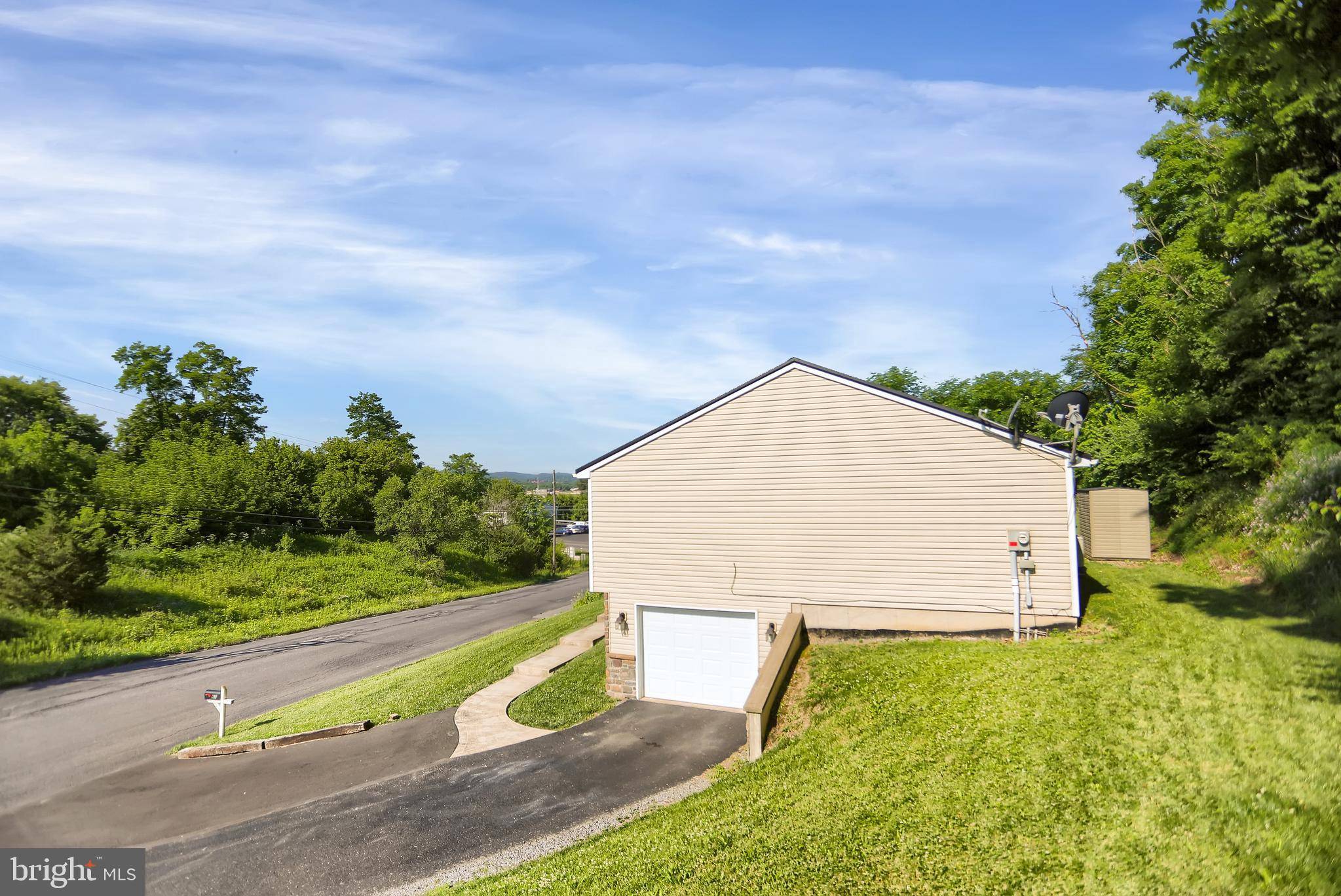 Mifflintown, PA 17059,67 WEATHERBY WAY