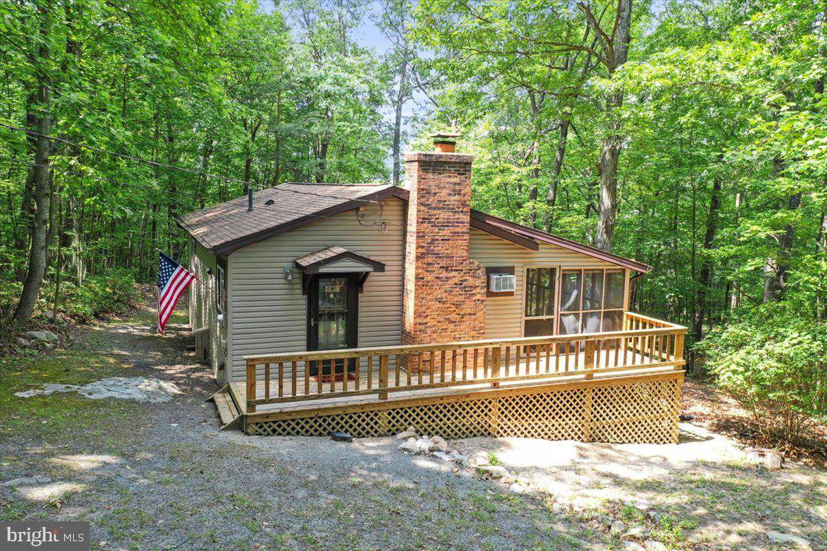 New Market, VA 22844,110 MOUNTAIN TOP LN