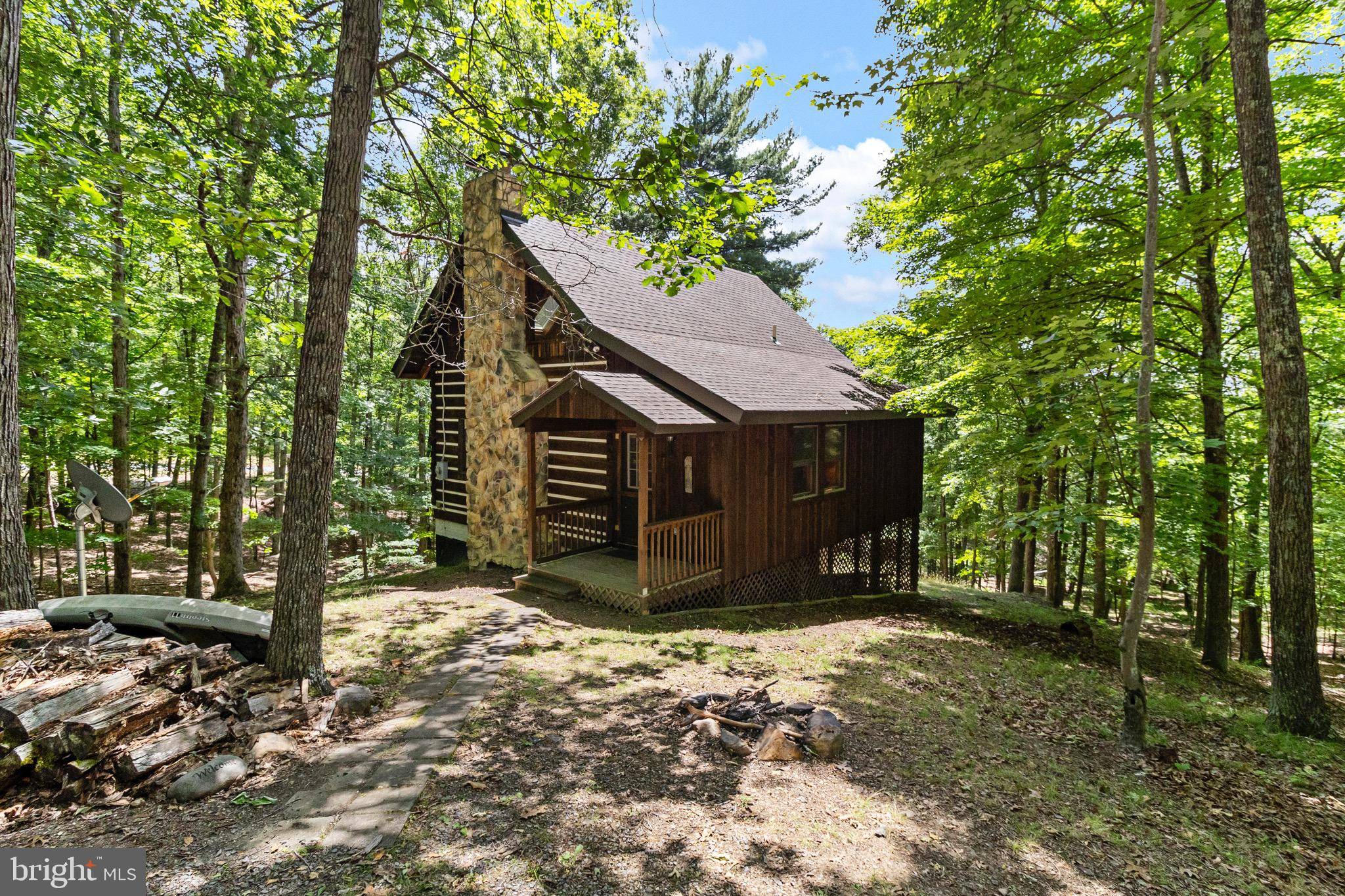 Paw Paw, WV 25434,234 HEMLOCK CT