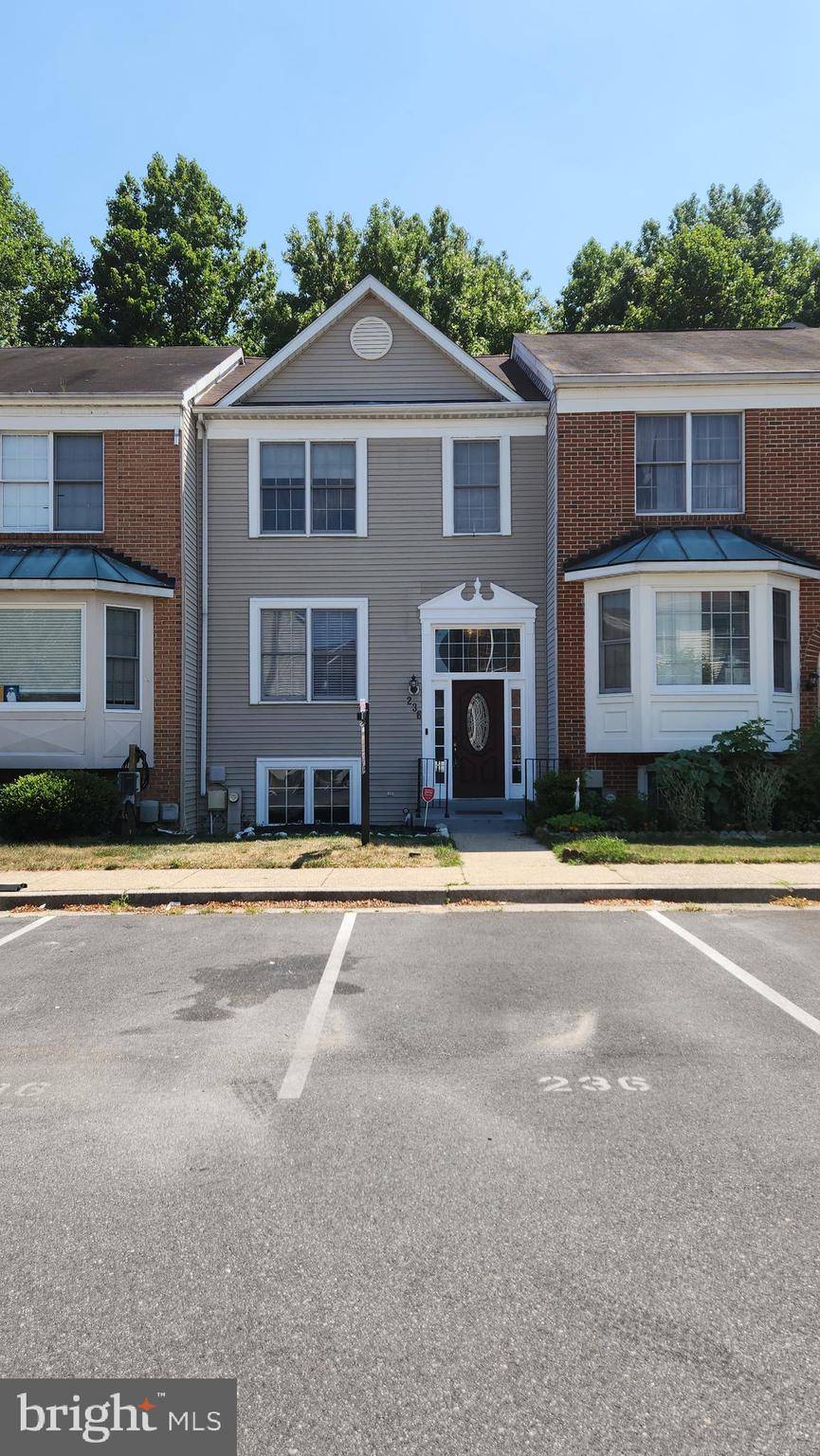 Odenton, MD 21113,236 SAINT MICHAELS CIR