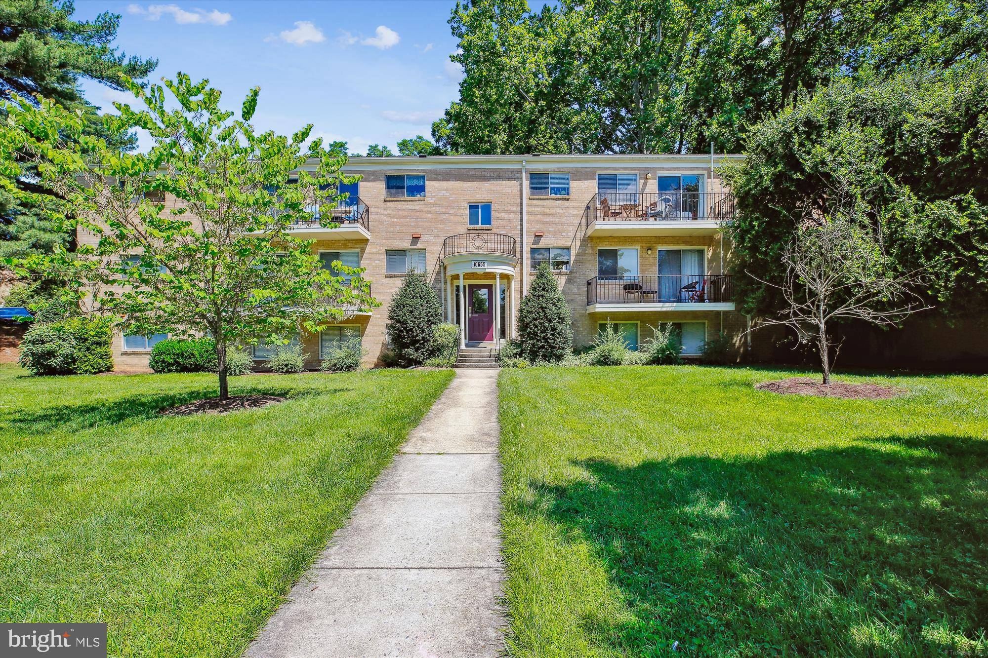 Bethesda, MD 20814,10655 MONTROSE AVE #2