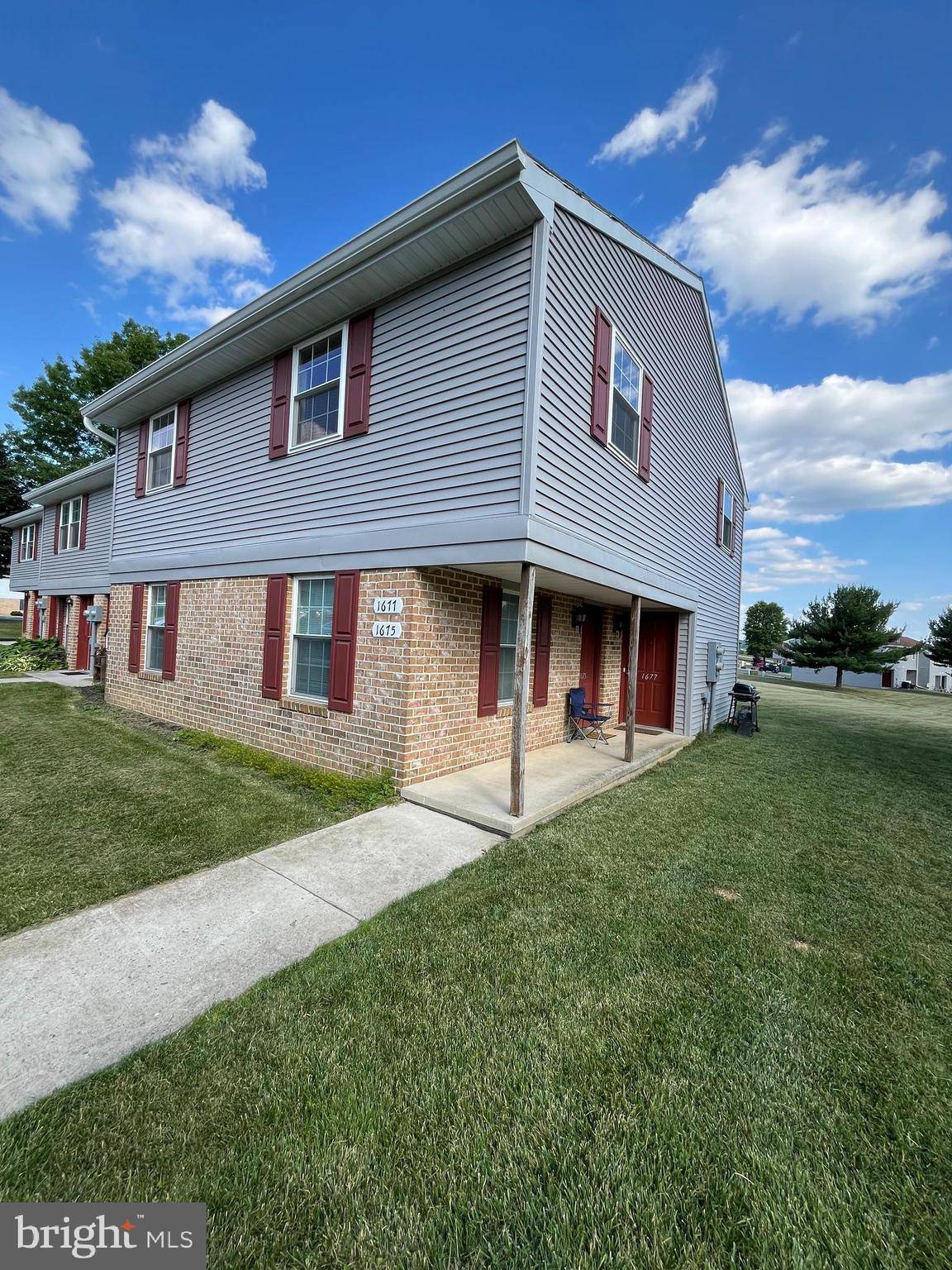 York, PA 17406,1677 LONG DR #202