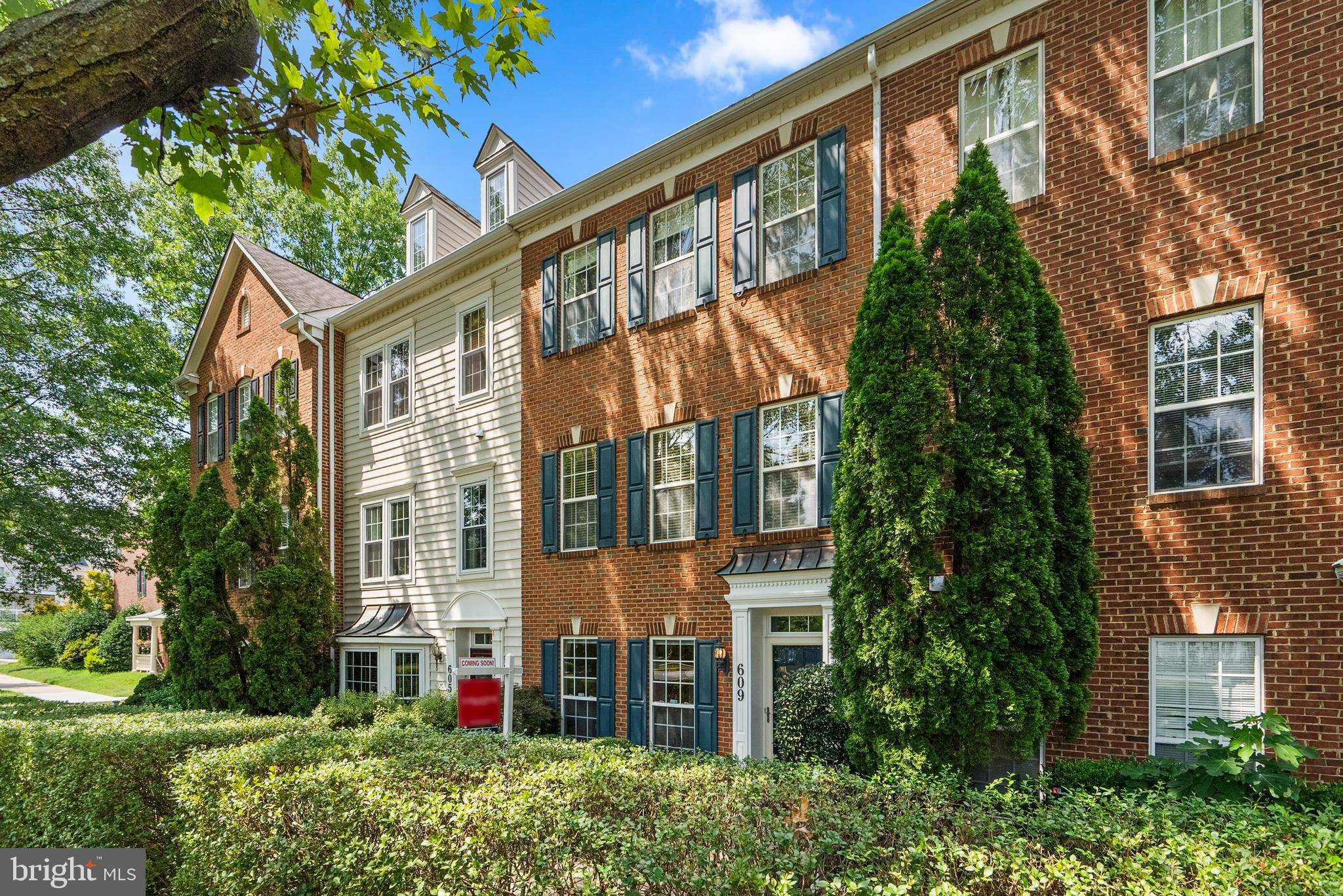 Gaithersburg, MD 20878,609 CHESTNUT HILL MEWS