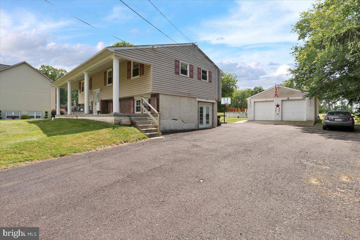 Gilbertsville, PA 19525,3312 NEW HANOVER SQUARE RD