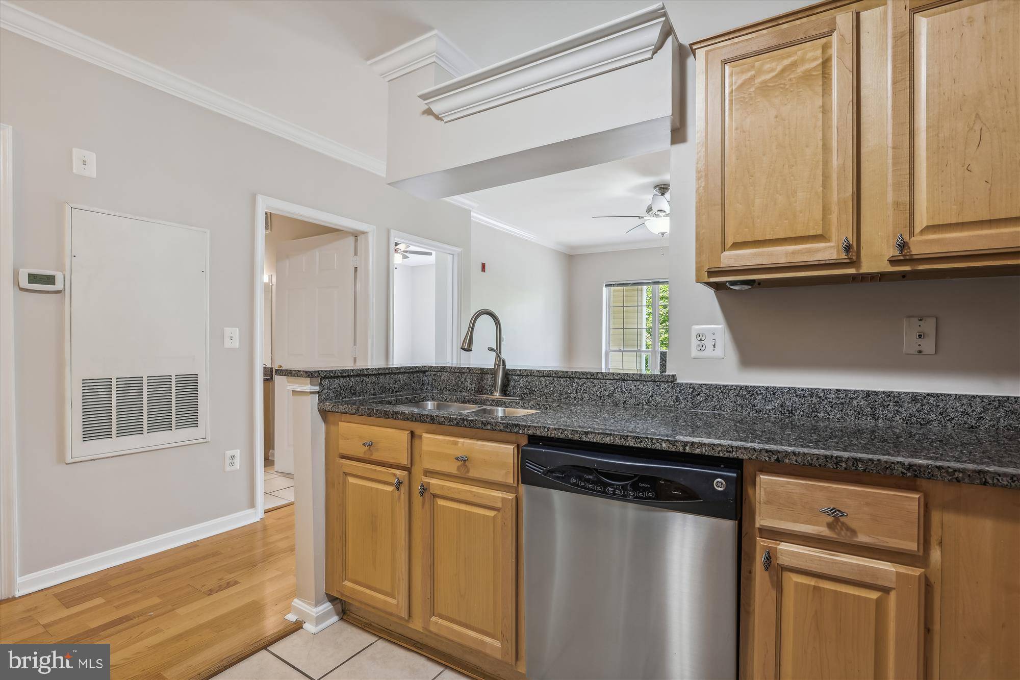 Alexandria, VA 22311,4561 STRUTFIELD LN #3206