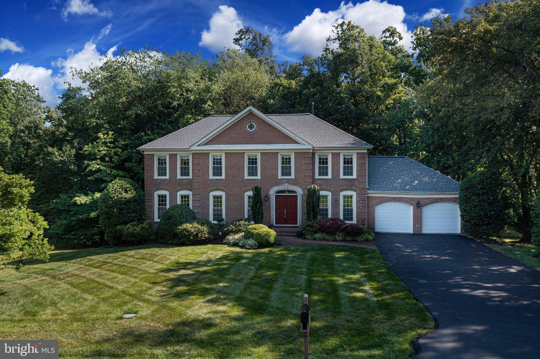 Fairfax Station, VA 22039,9717 RAMBLING RIDGE CT