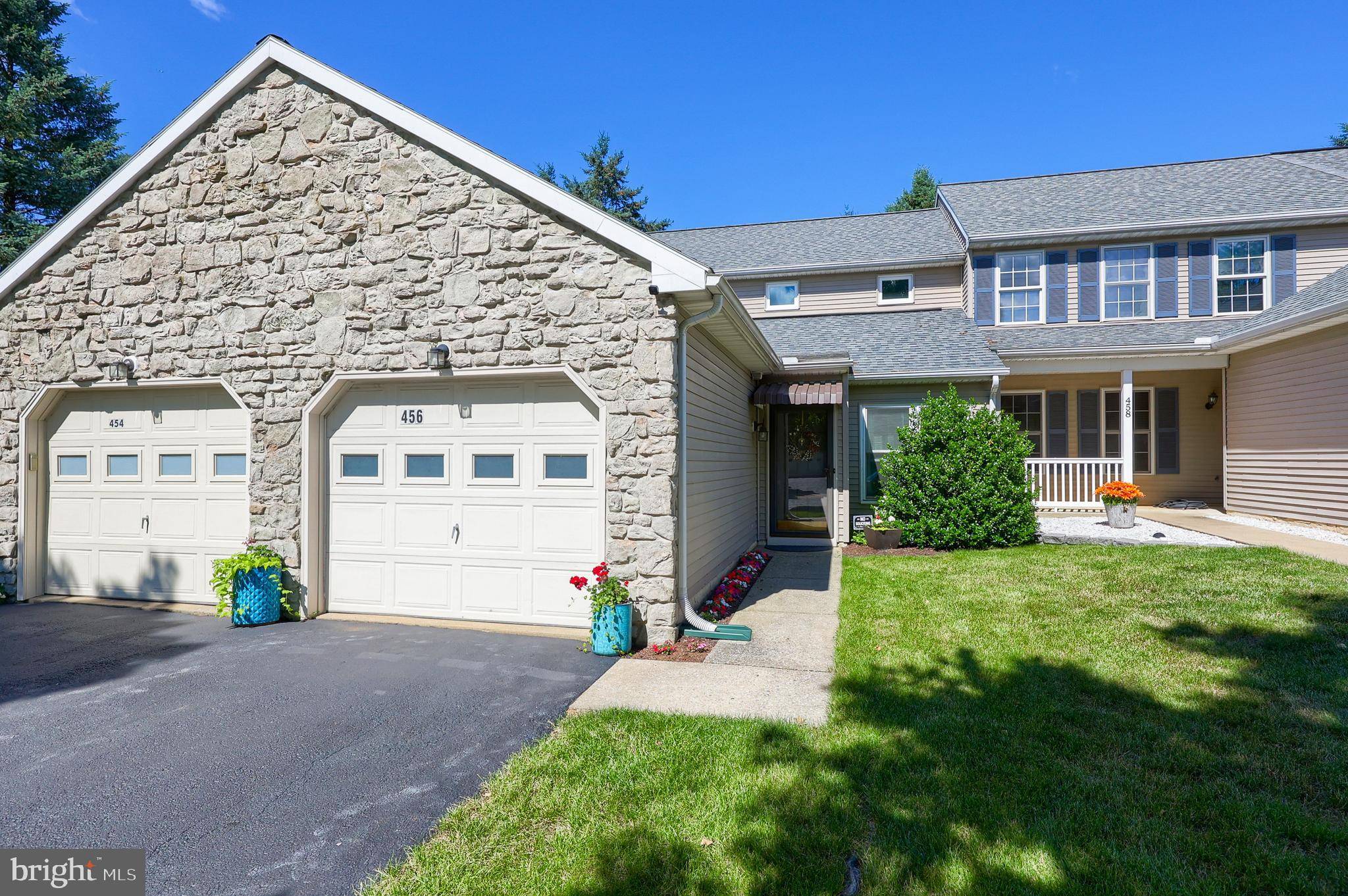 Manheim, PA 17545,456 MEADOWLARK LN