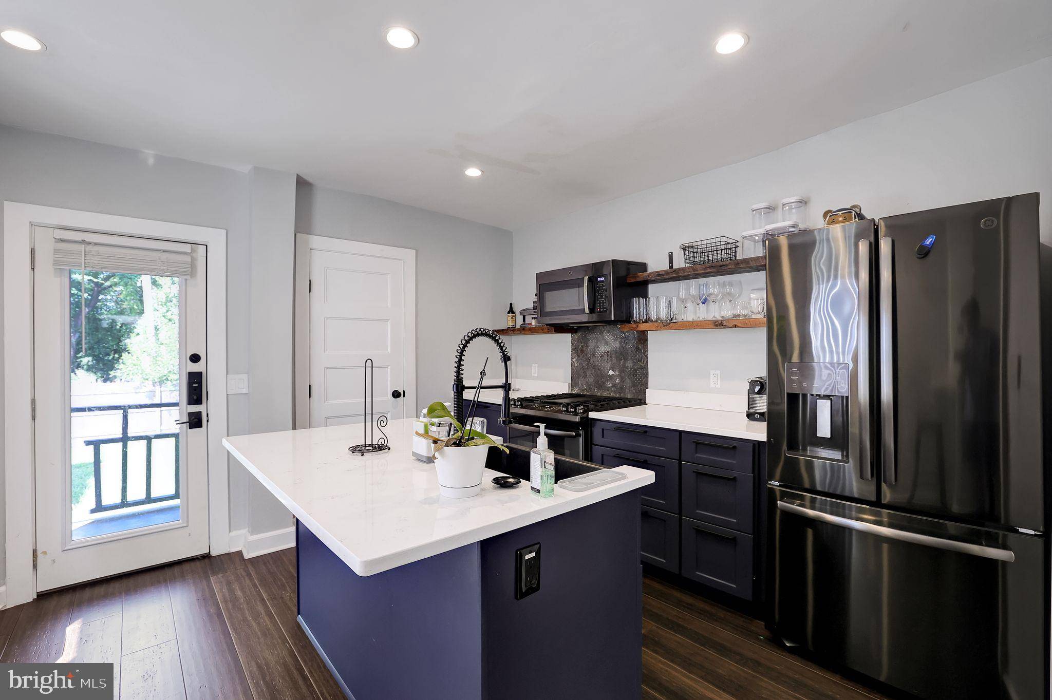 Washington, DC 20019,916 45TH PL NE