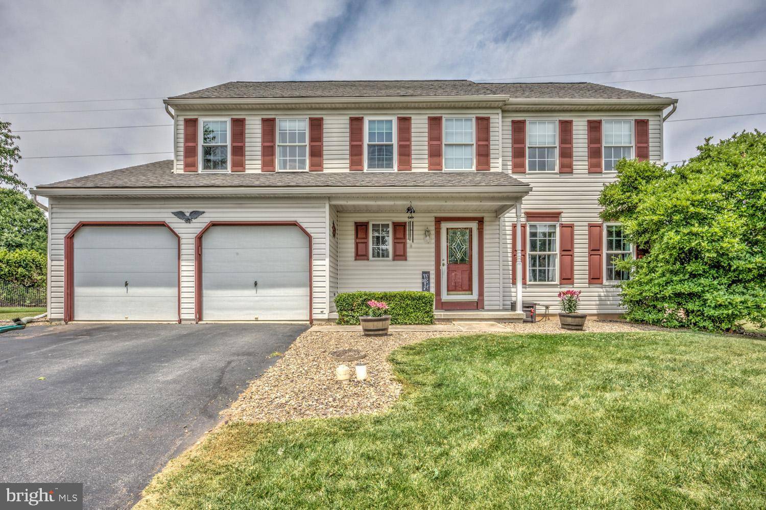 Reinholds, PA 17569,25 CEDAR CT