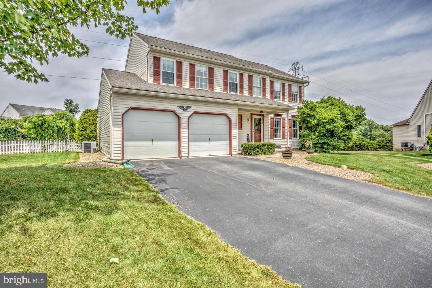 Reinholds, PA 17569,25 CEDAR CT