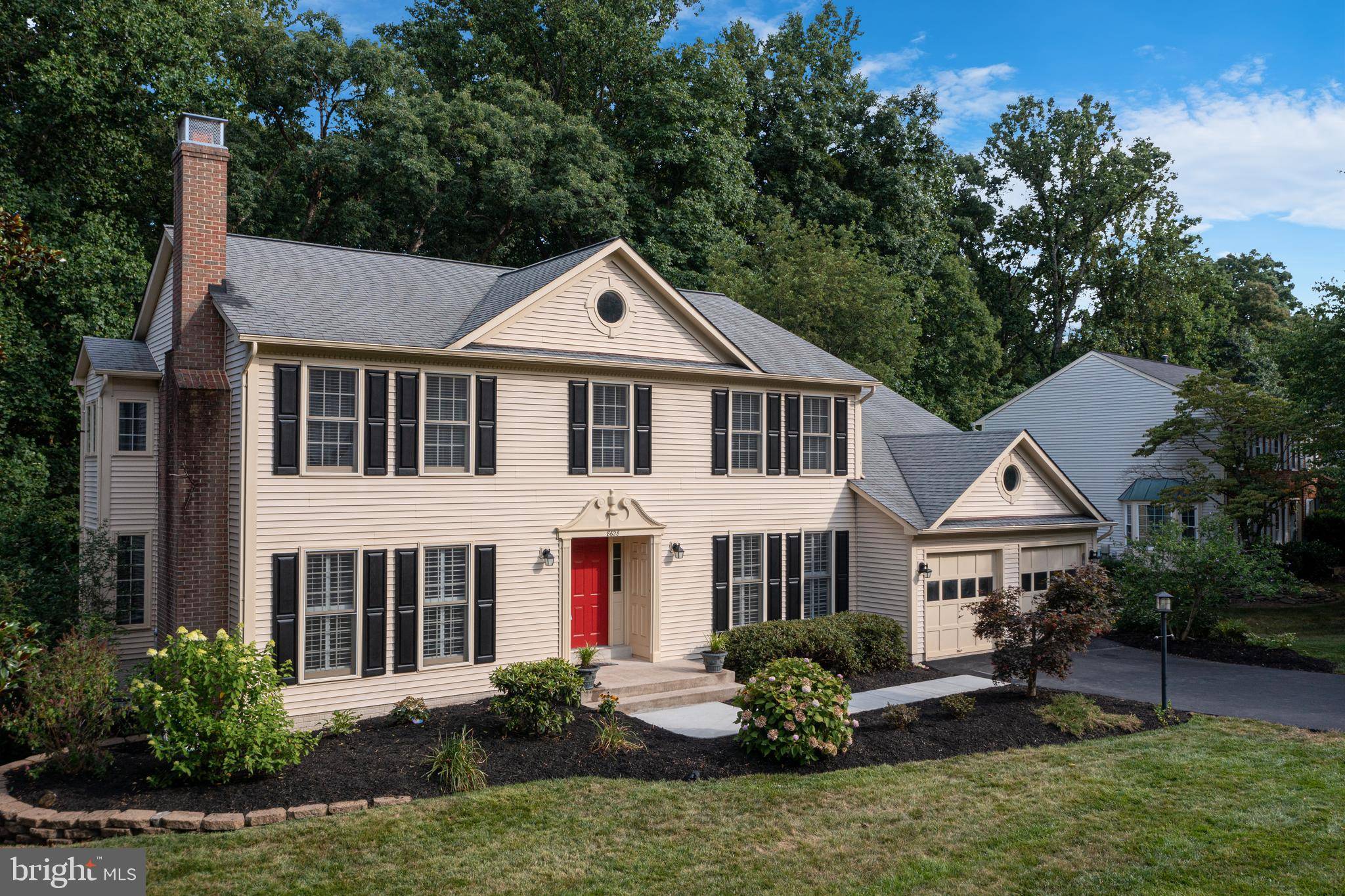 Fairfax Station, VA 22039,8628 OAK CHASE CIR