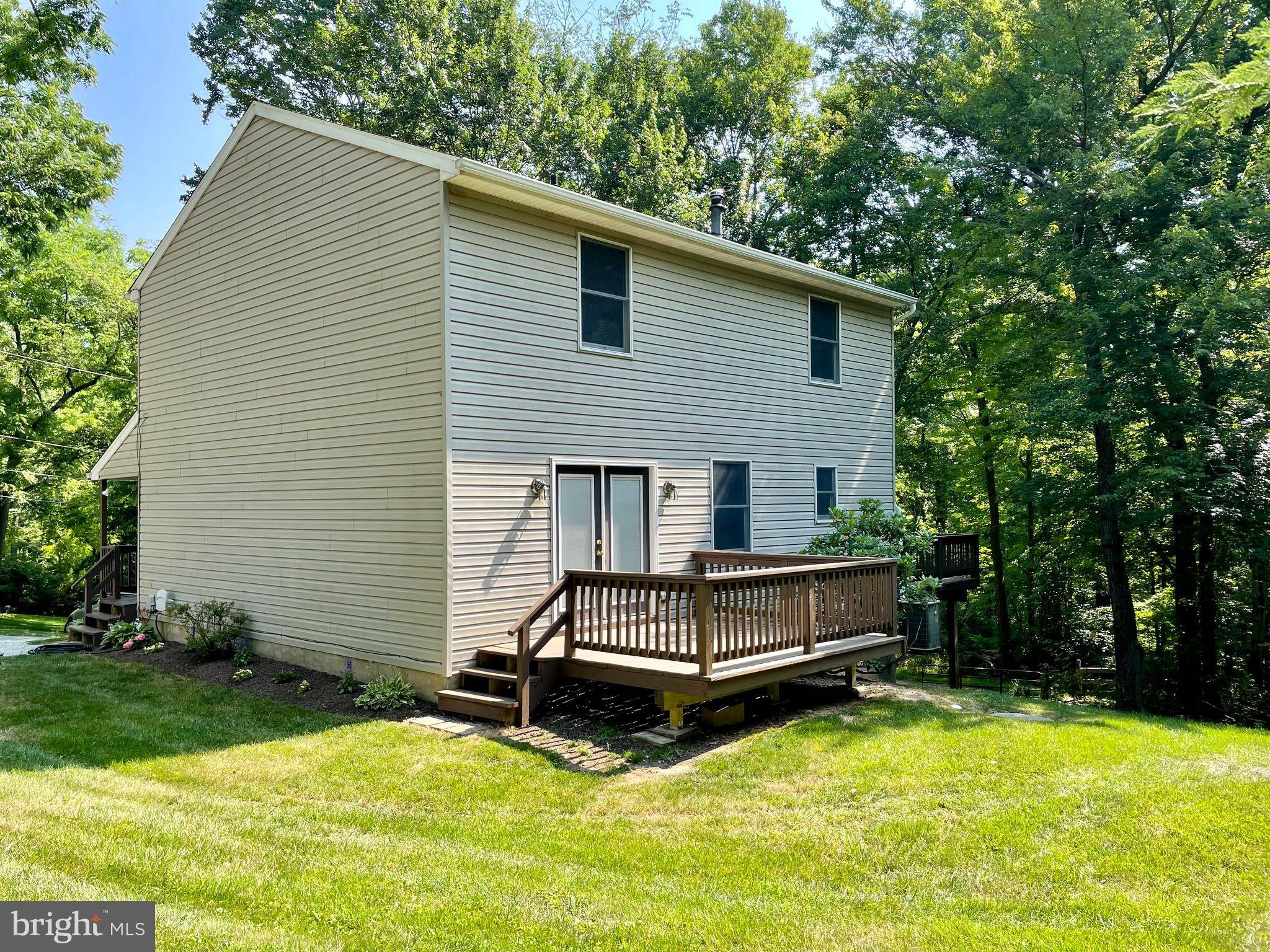 Delta, PA 17314,284 PINE TRL