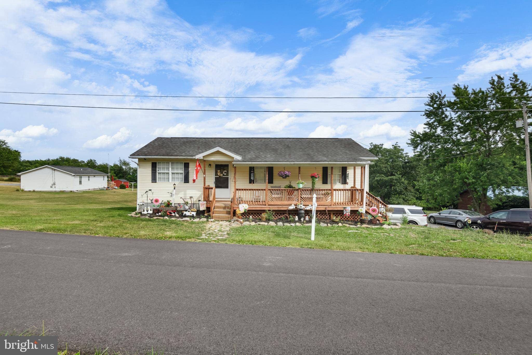 Gerrardstown, WV 25420,1100 LOOP ROAD