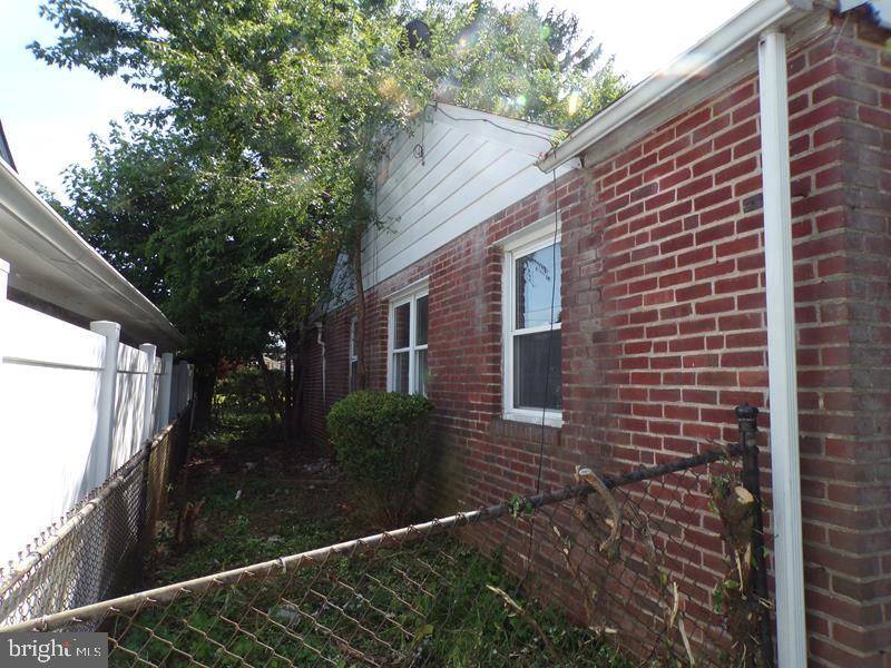 Philadelphia, PA 19116,682 RENNARD ST