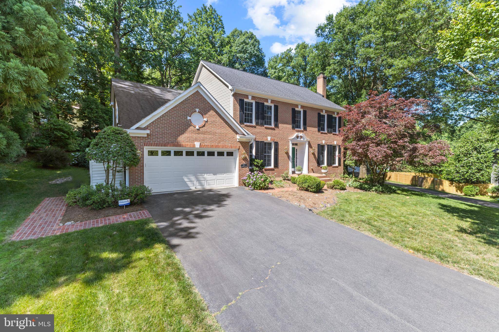 Alexandria, VA 22308,7631 ESSEX MANOR PL