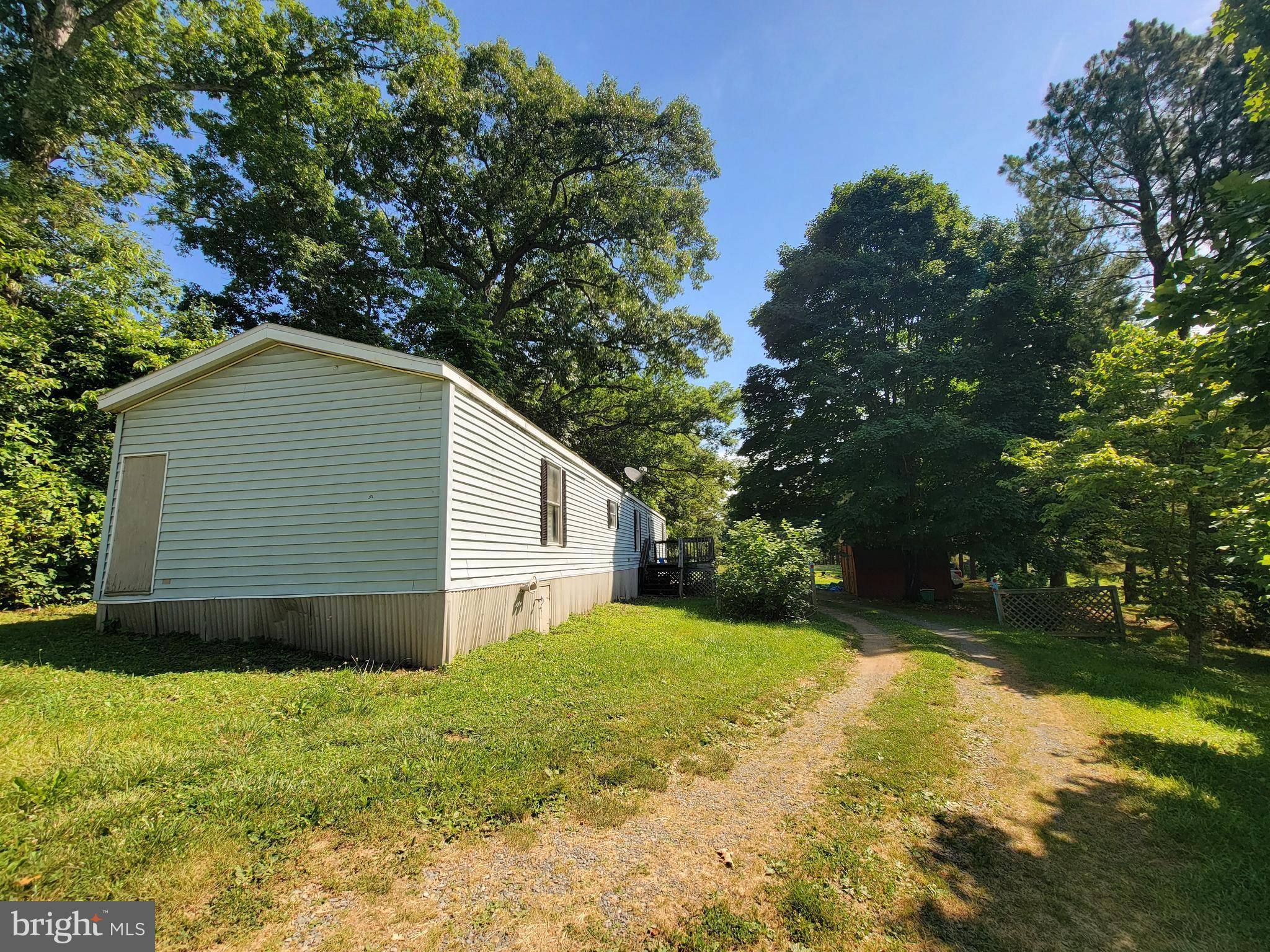 Hedgesville, WV 25427,6782 HEDGESVILLE RD