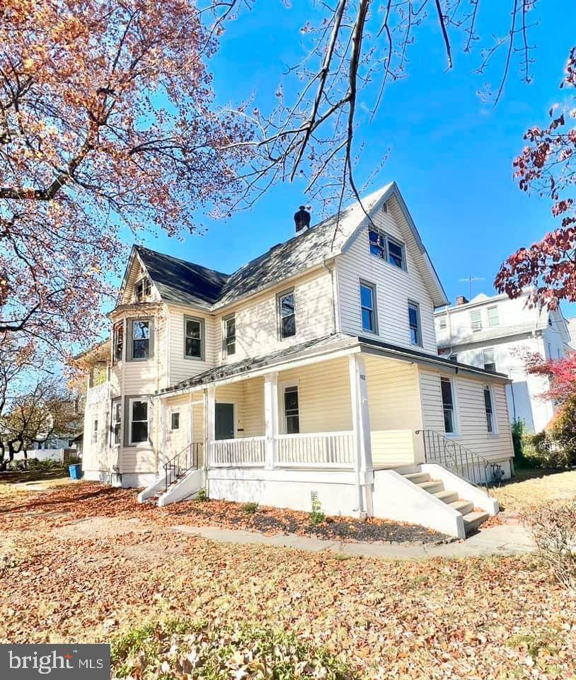 Prospect Park, PA 19076,902 W PARK SQ