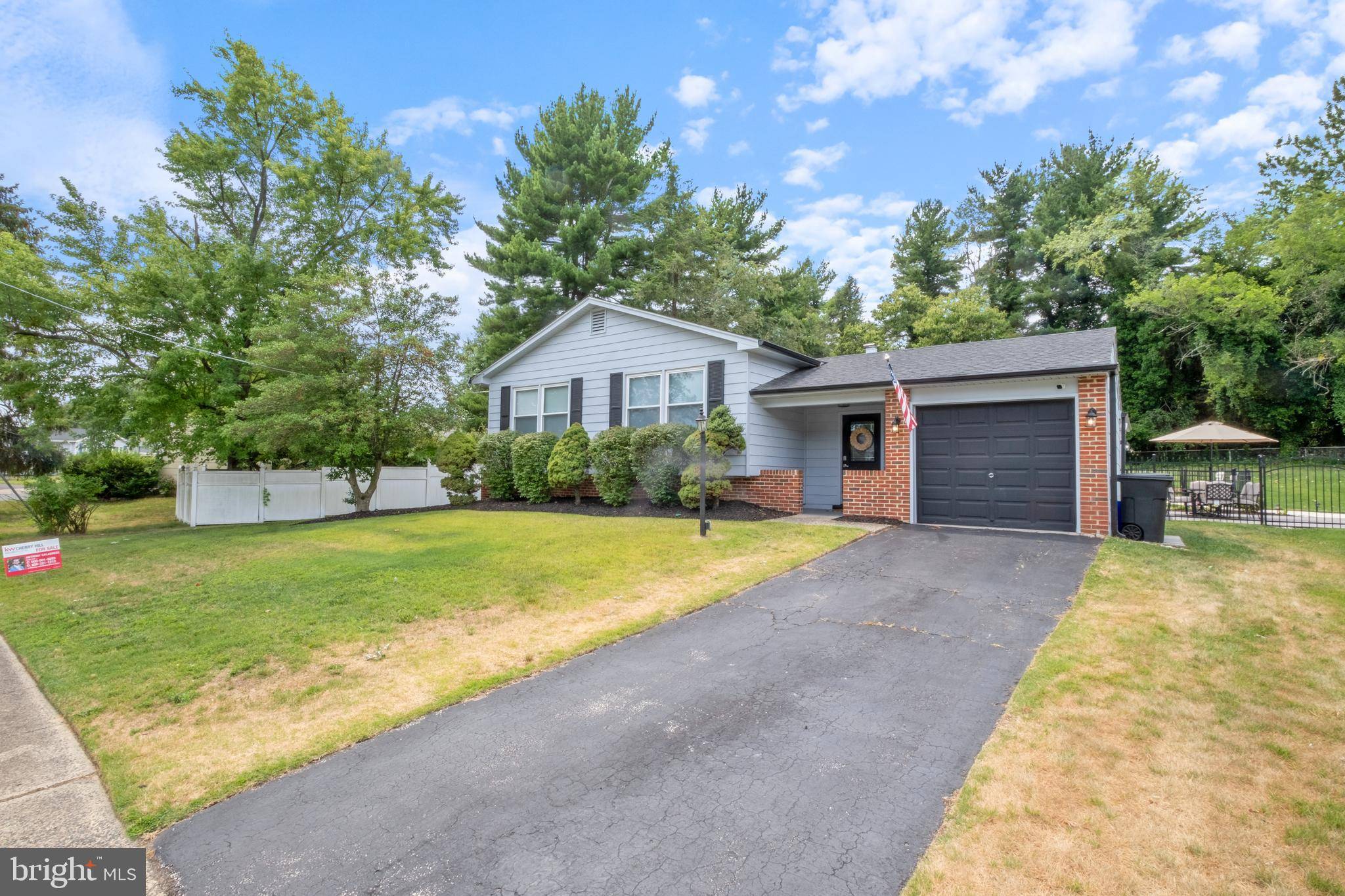 Blackwood, NJ 08012,28 DEER CT