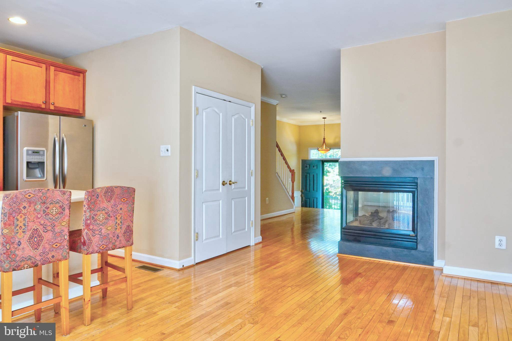 Rockville, MD 20850,302 GARDEN VIEW SQ