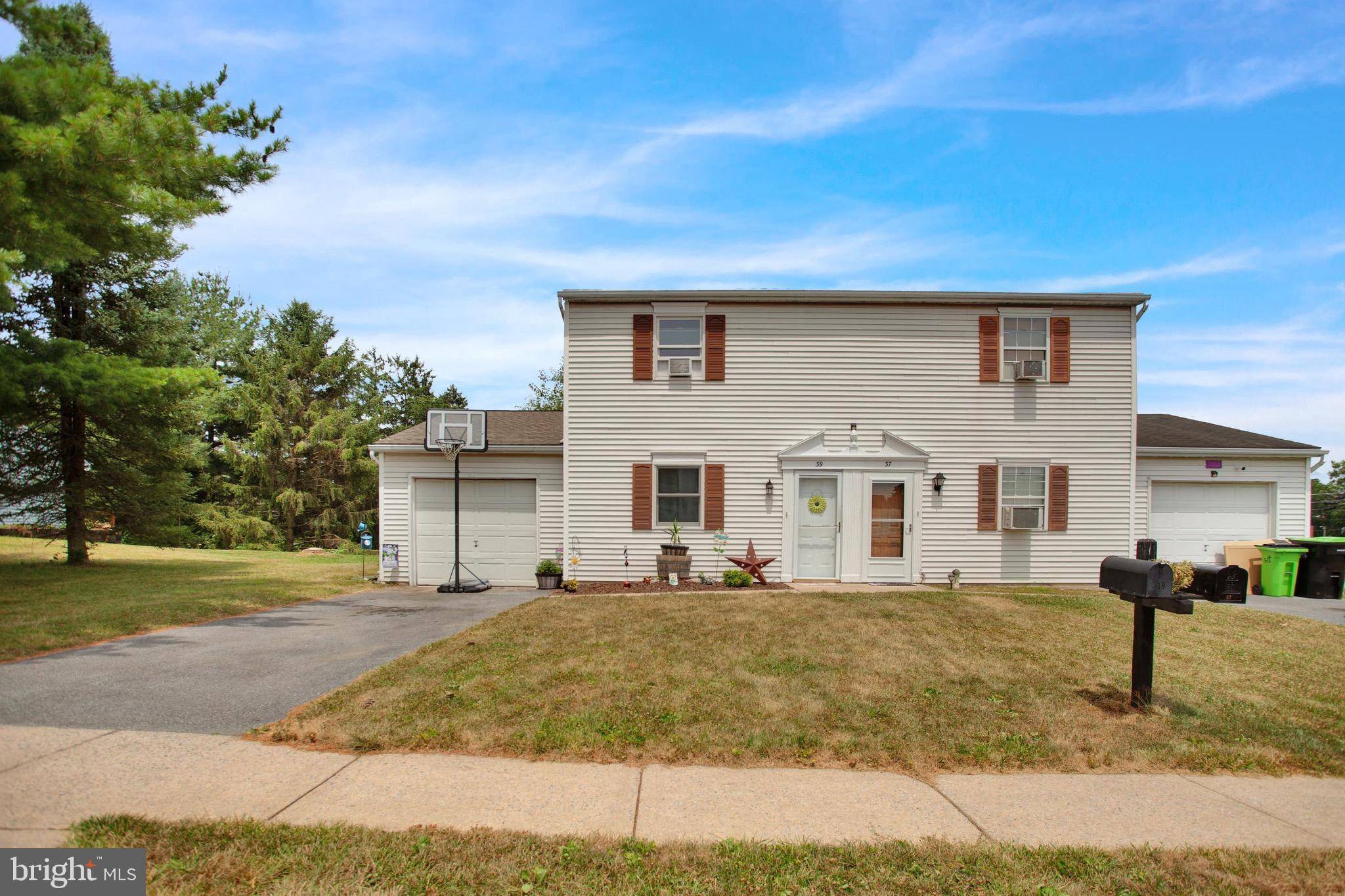 Cleona, PA 17042,39 DOGWOOD LN