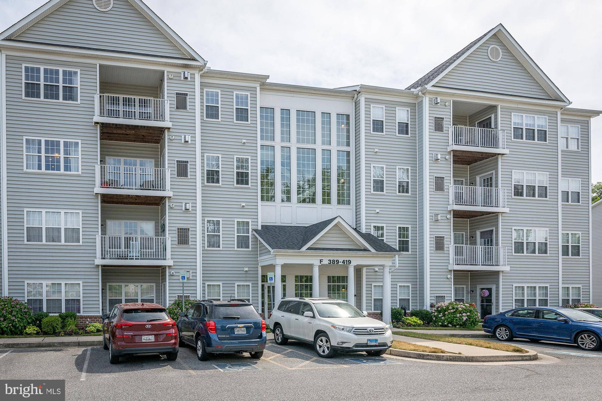 Essex, MD 21221,407 HOPKINS LANDING #407