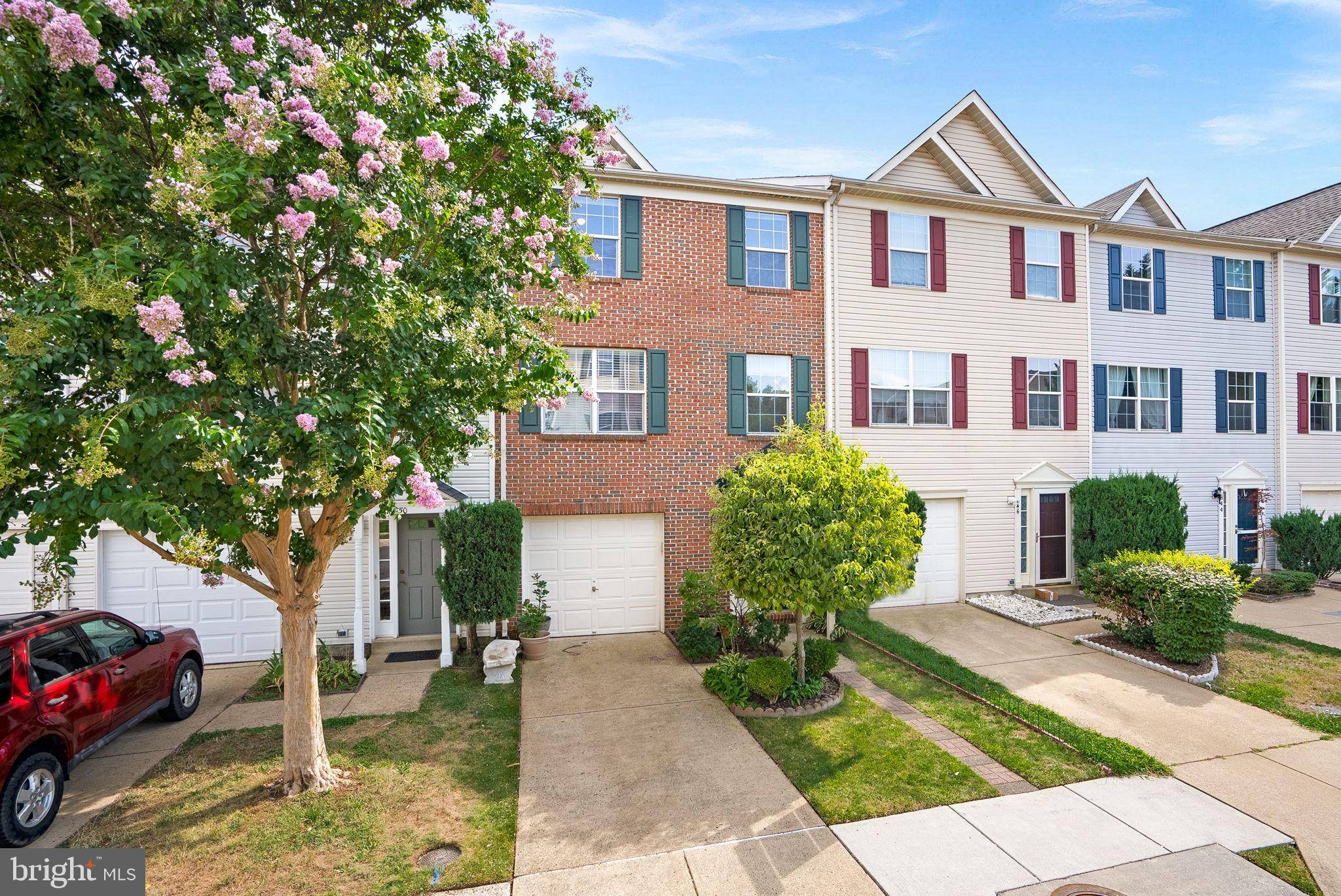 Leesburg, VA 20175,848 VANDERBILT TER SE