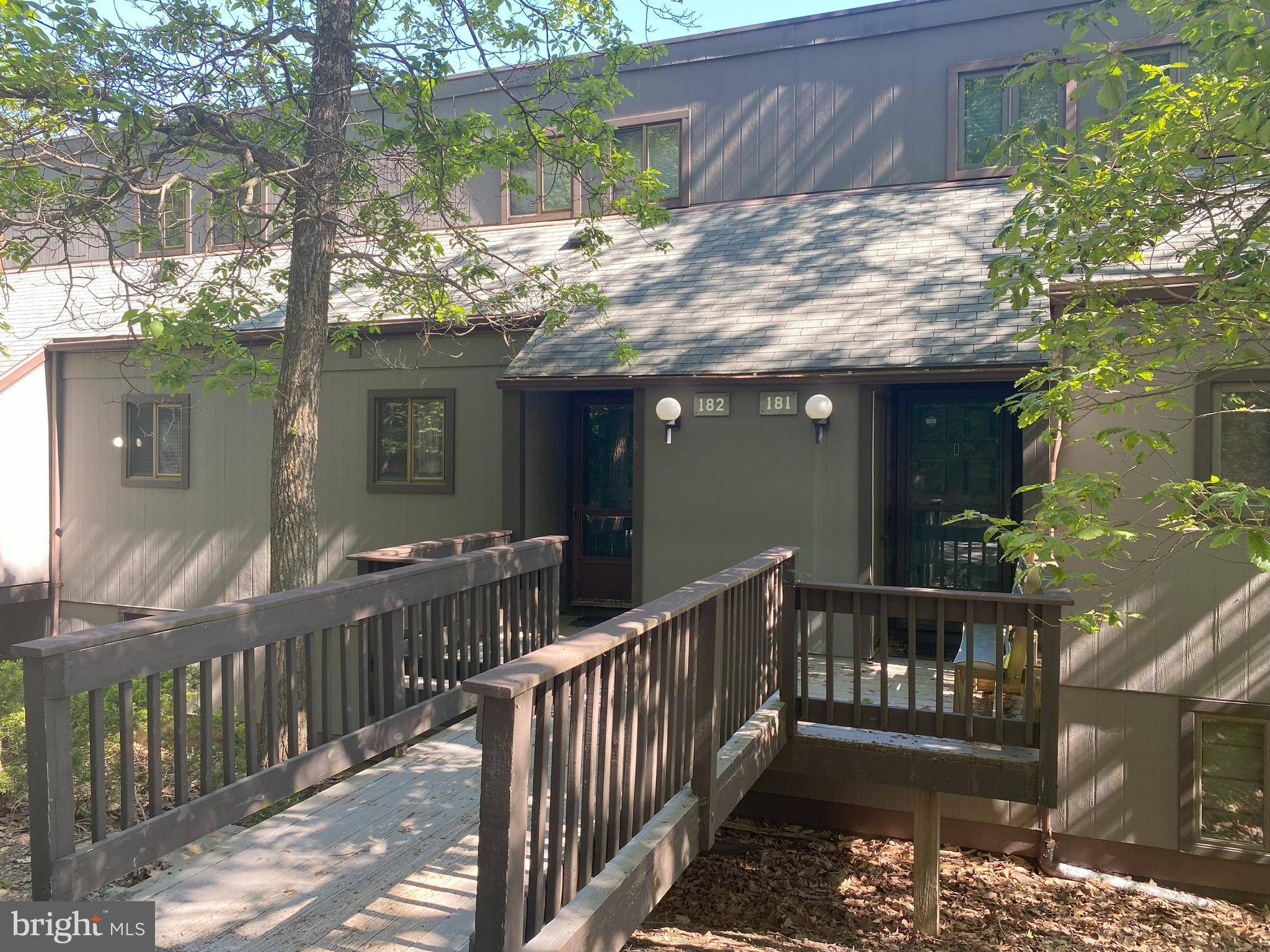 Tannersville, PA 18372,182 UPPER VILLAGE WAY