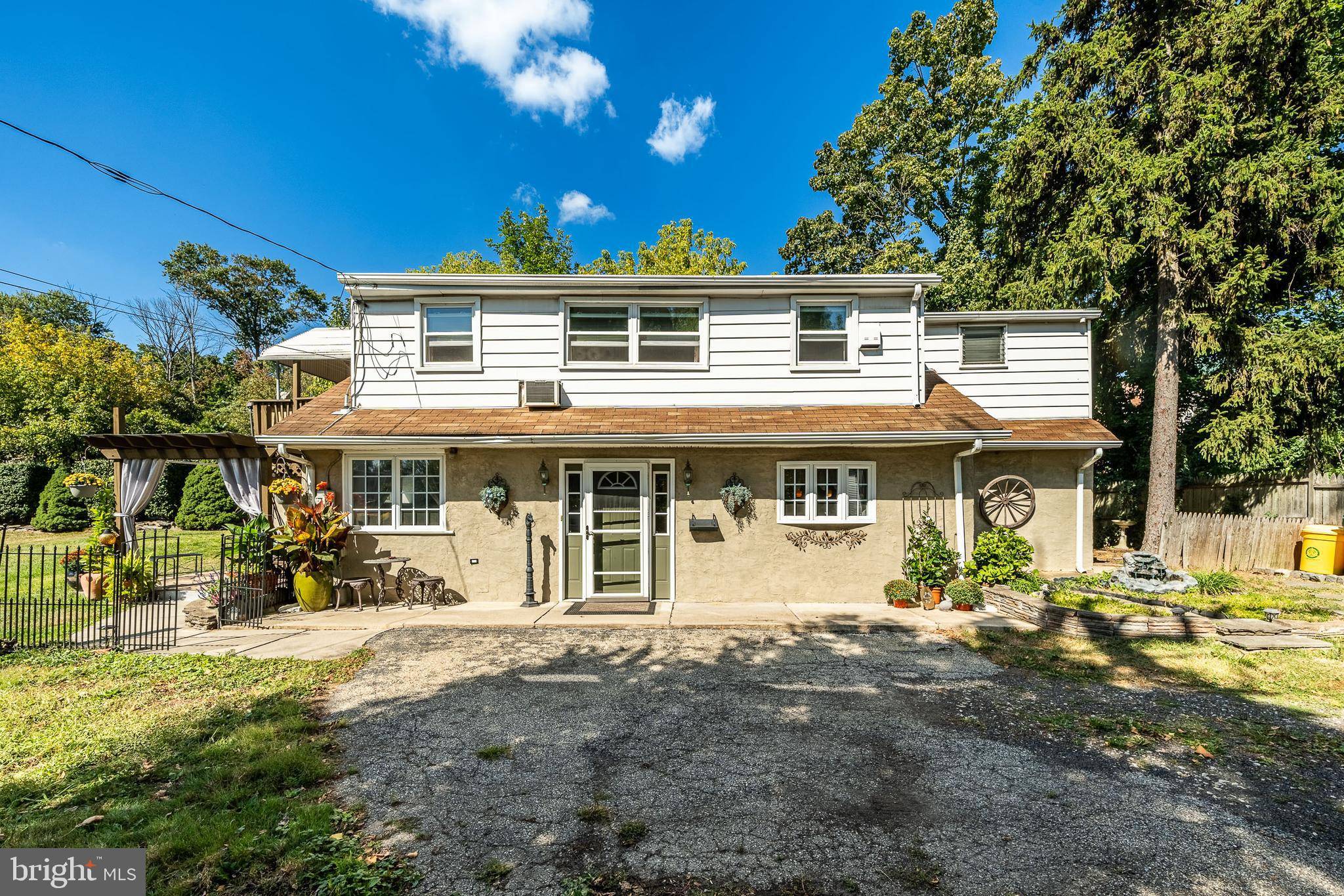 Glenside, PA 19038,713 BETHLEHEM PIKE