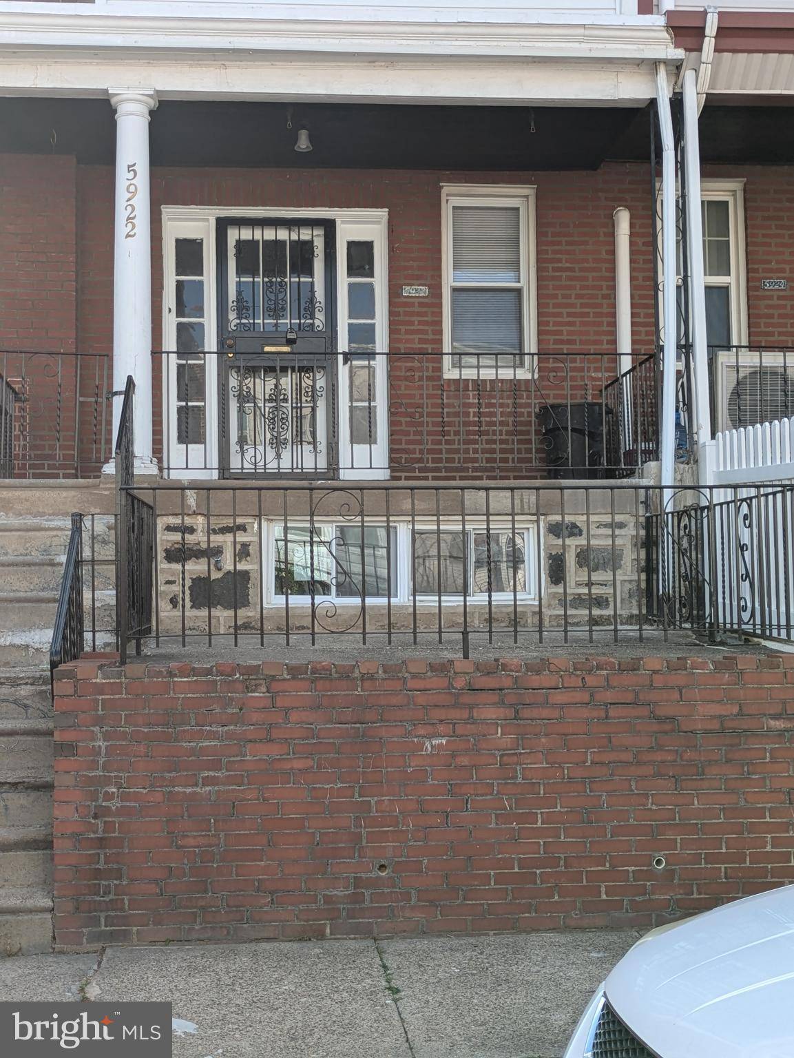 Philadelphia, PA 19120,5922 ELSINORE ST