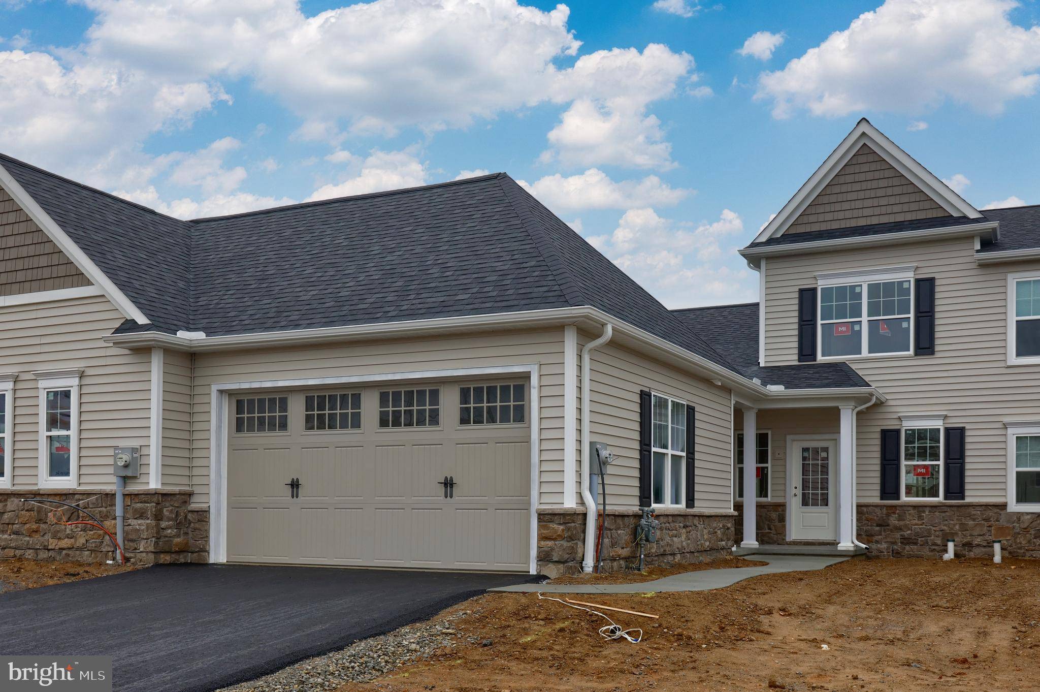 Lititz, PA 17543,394 MEADOW ROSE DR #209