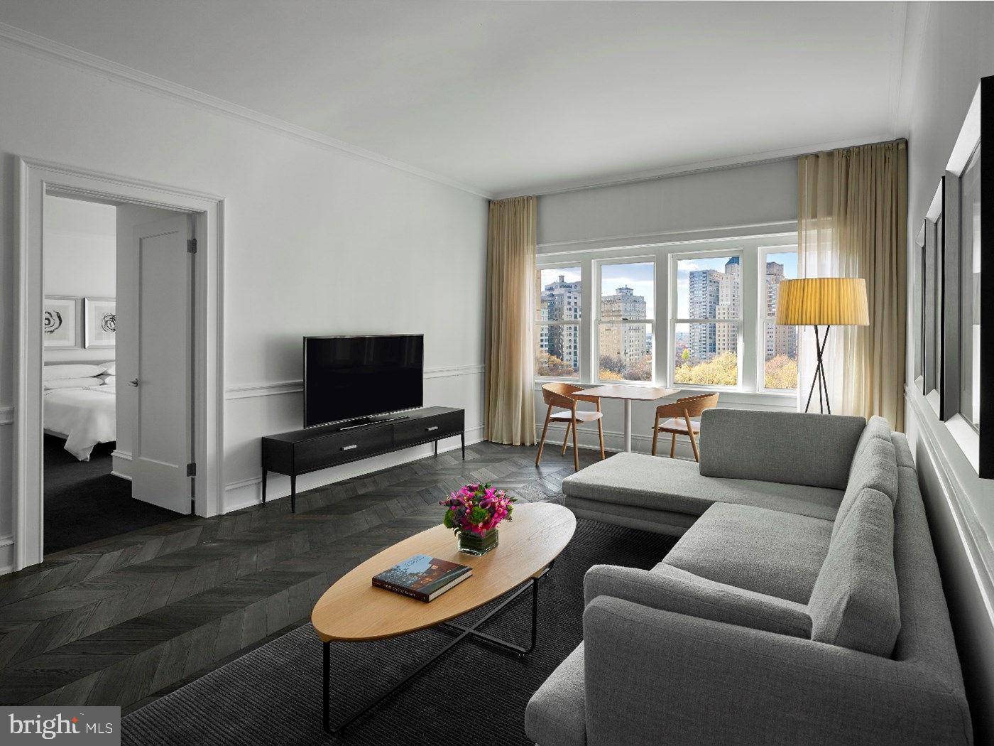 Philadelphia, PA 19103,135 S 18TH ST #PLATINUM1BED+DEN