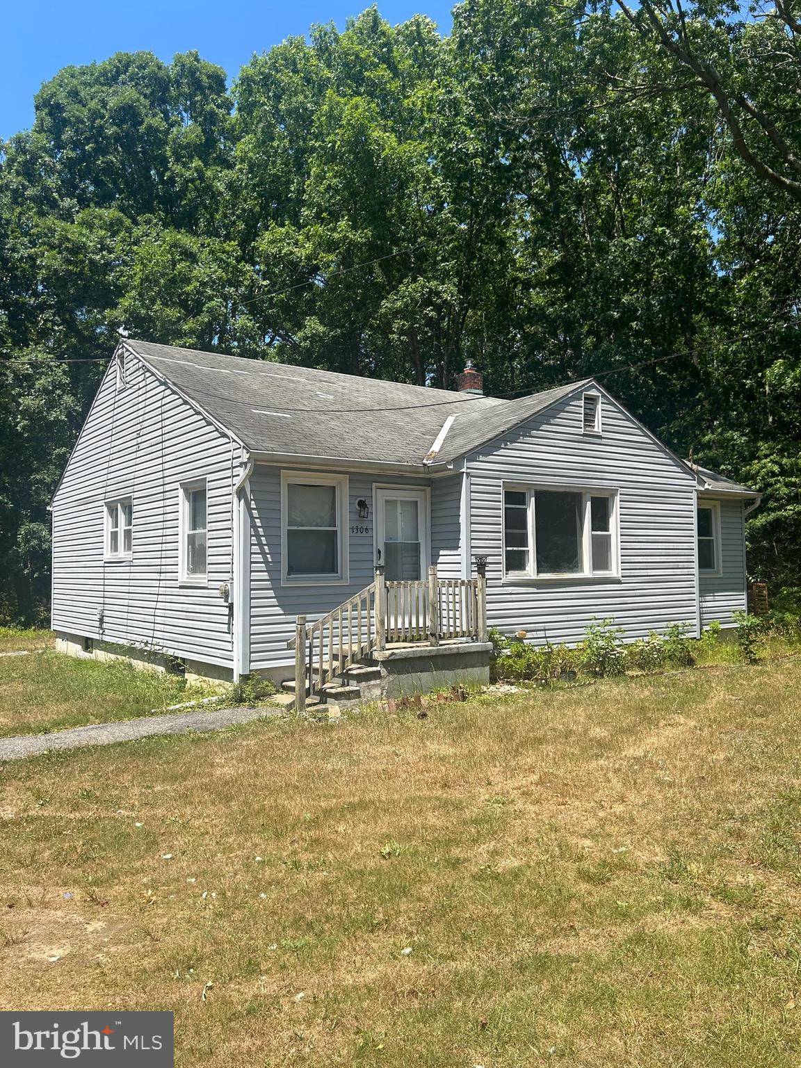 Newfield, NJ 08344,1306 BROWN RD