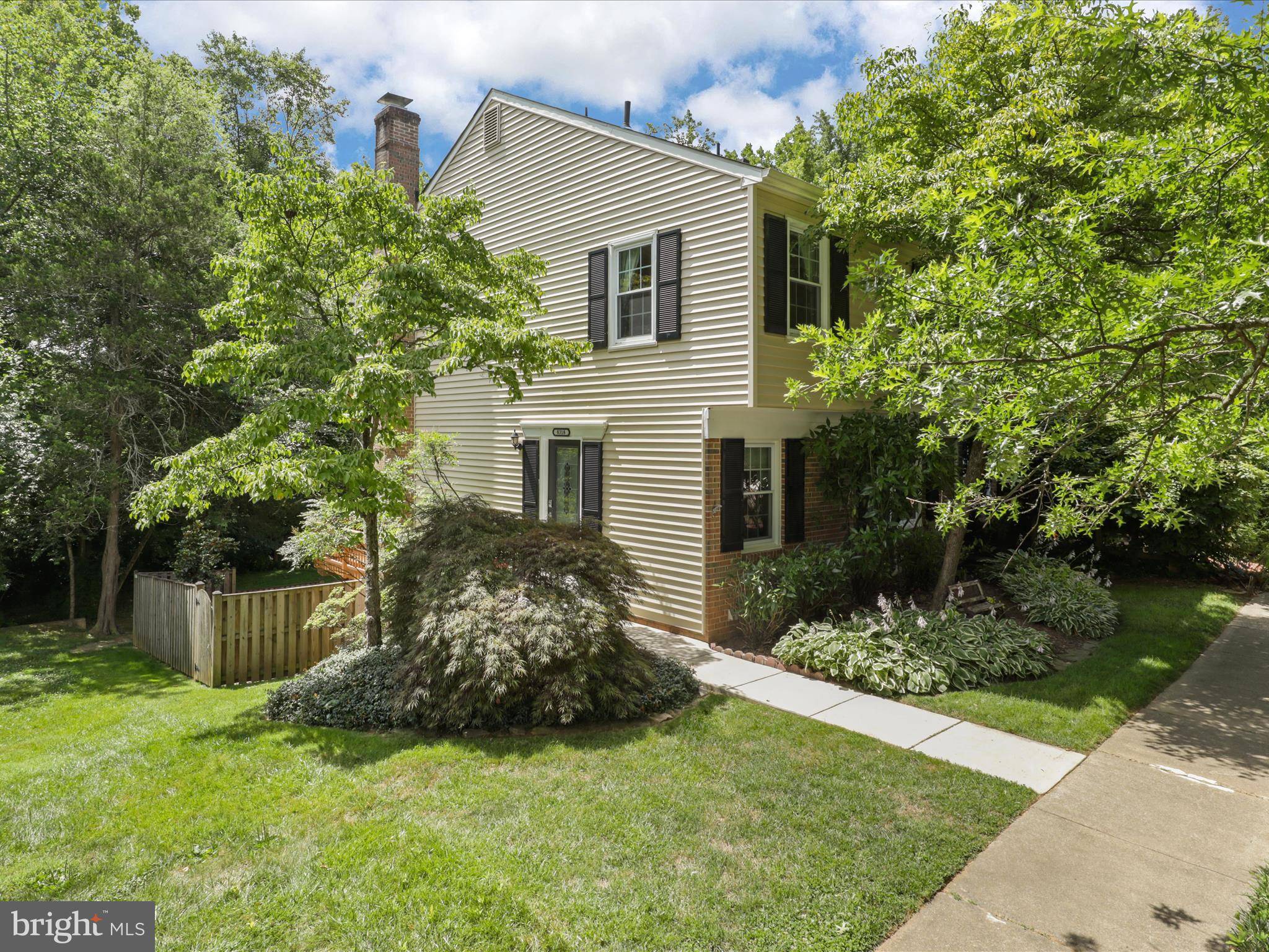 Springfield, VA 22151,8318 UXBRIDGE CT