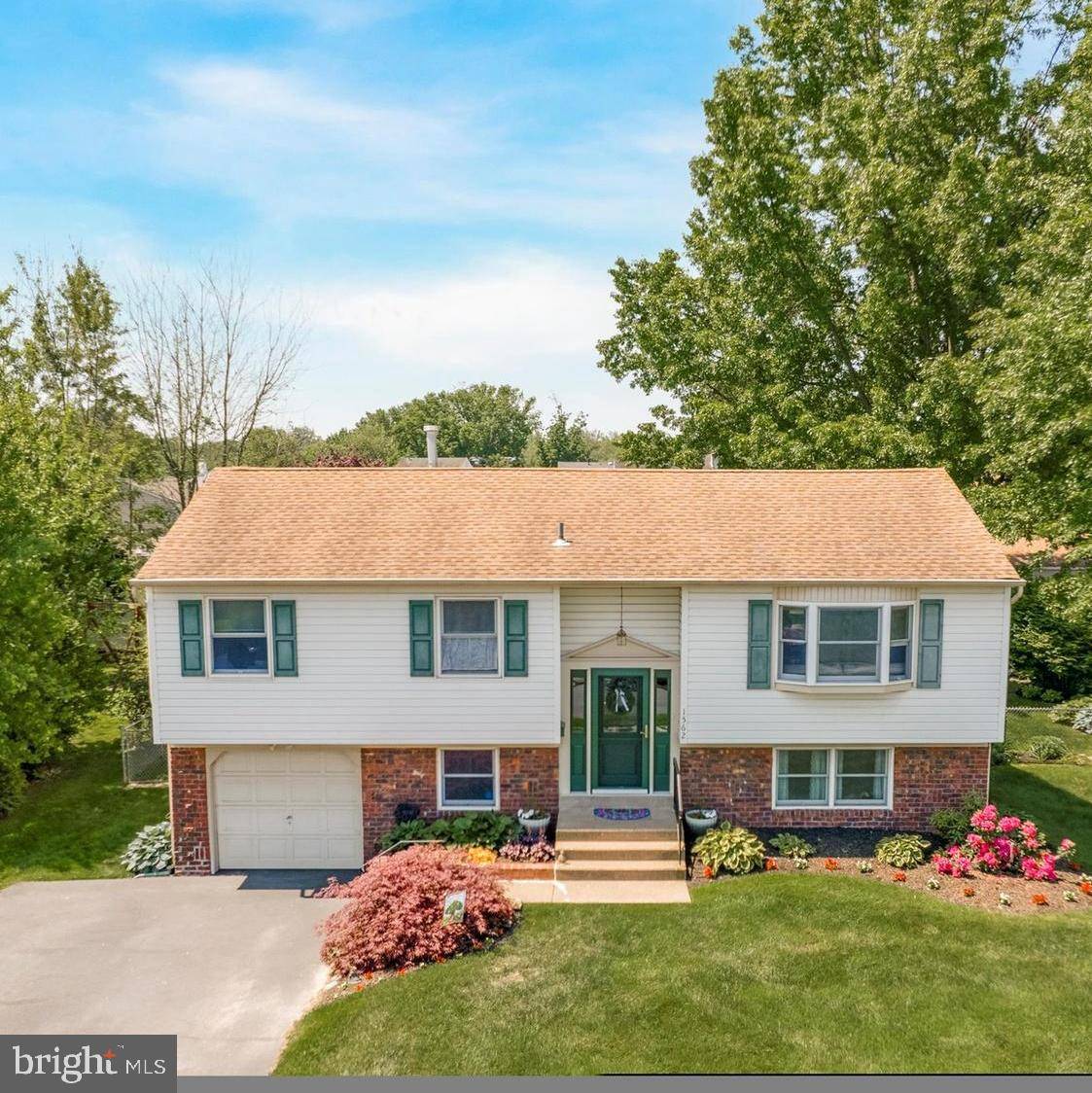 Warminster, PA 18974,1562 WHEATFIELD LN