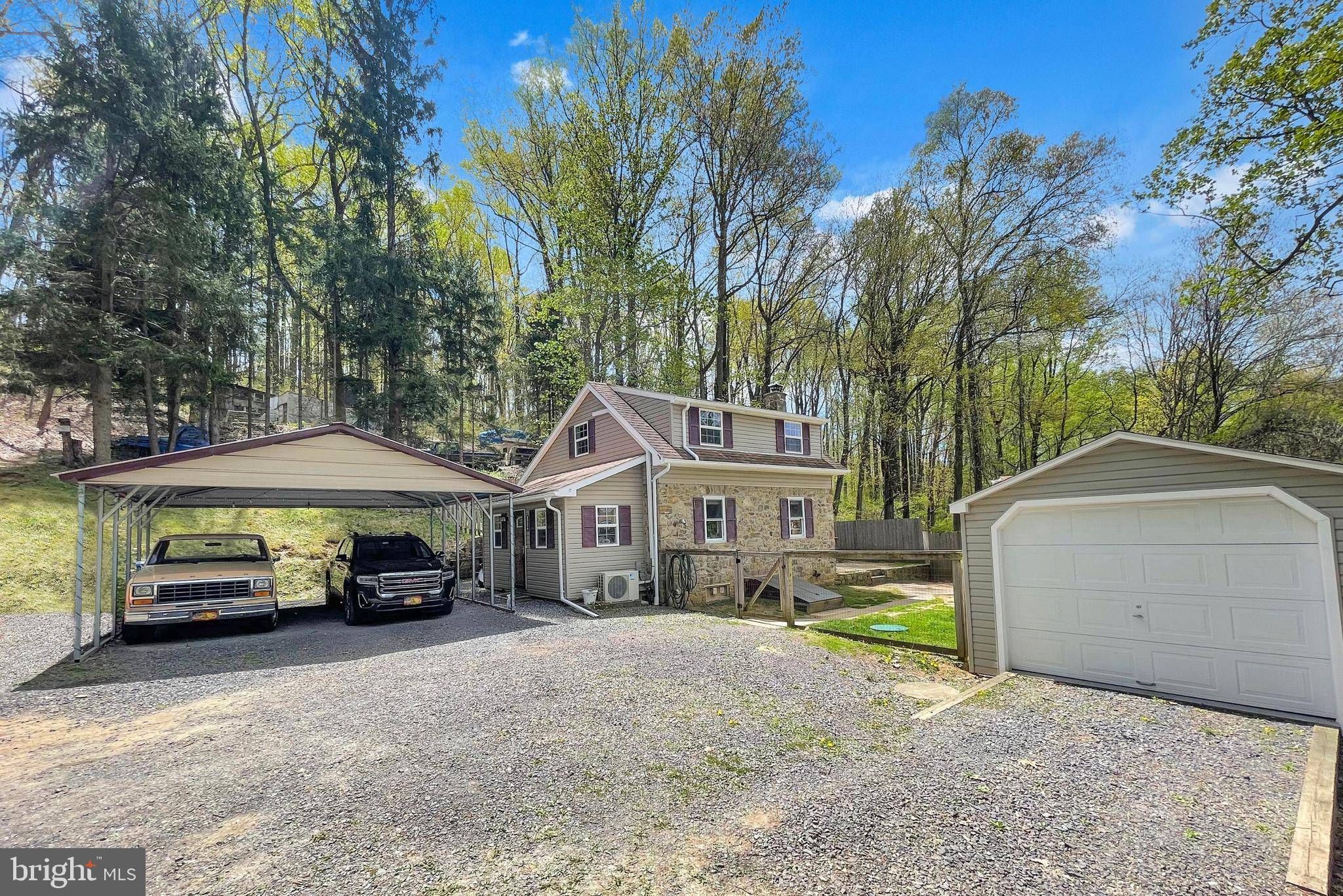 Hellertown, PA 18055,1826 JAMICKY LN