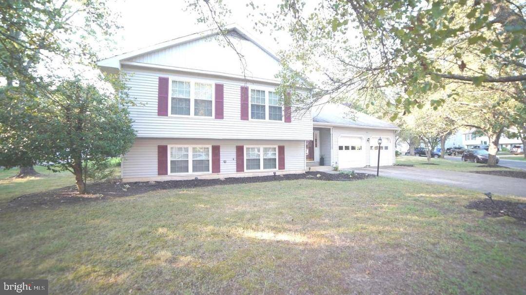 Waldorf, MD 20603,6415 BEAR CT