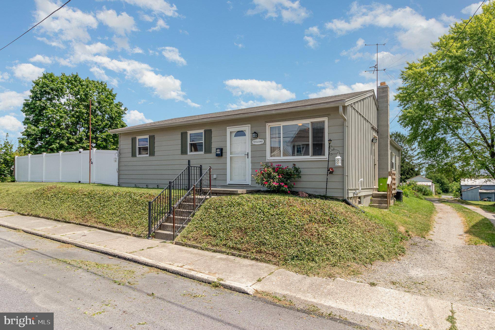 Hanover, PA 17331,114 JOHN ST