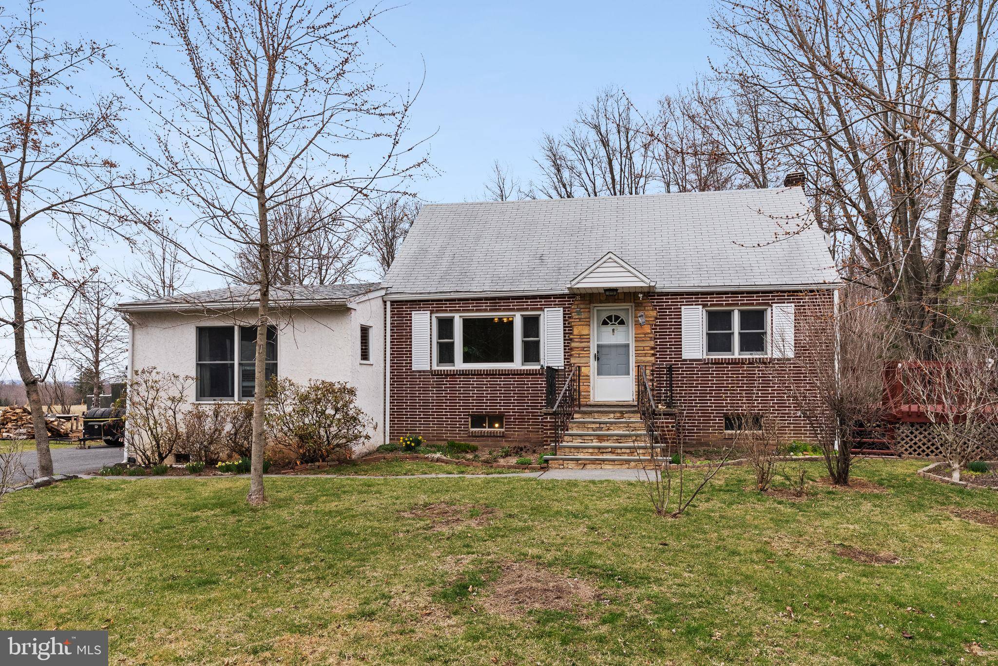 Quakertown, PA 18951,37 SMOKETOWN RD