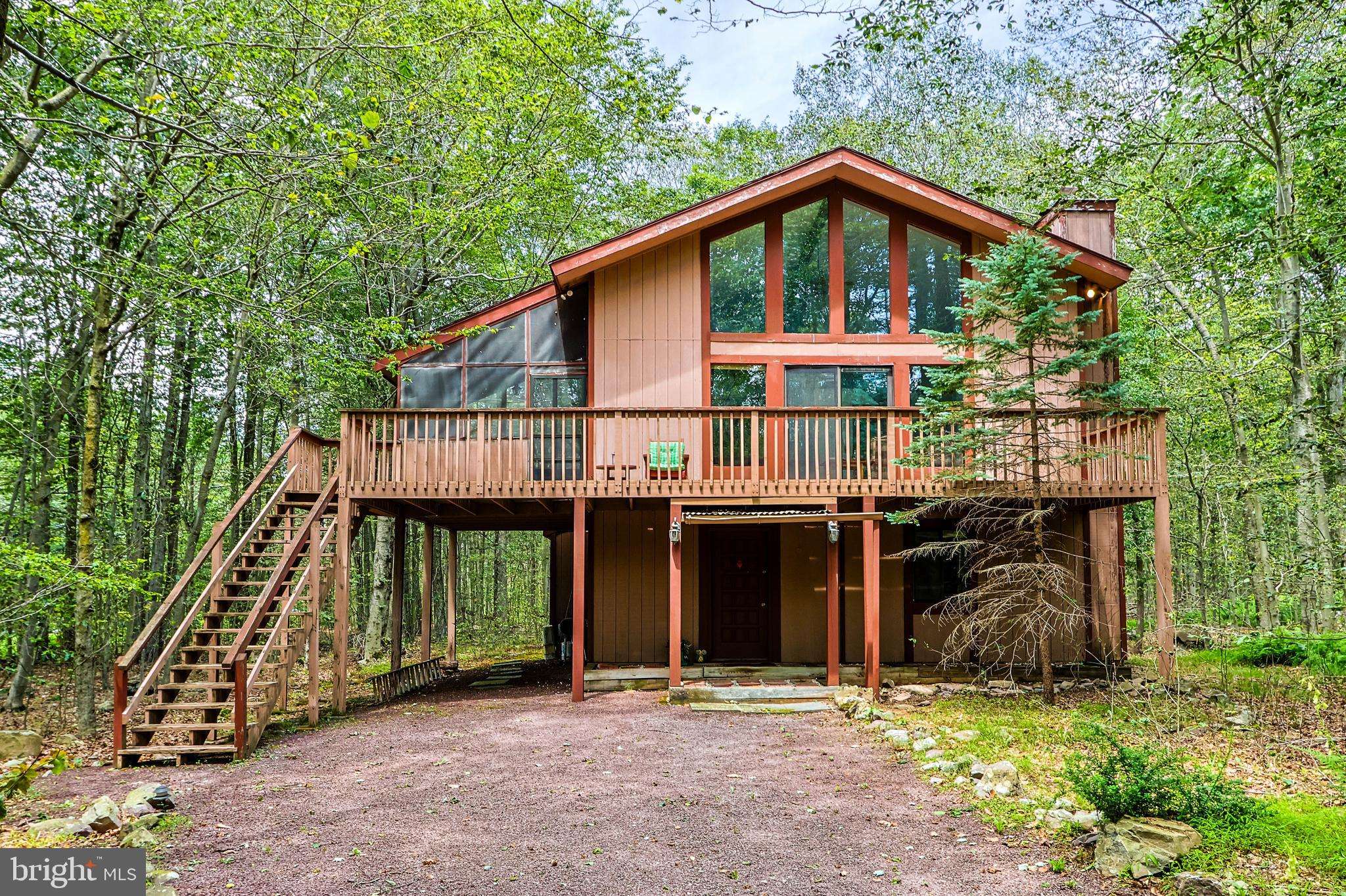 Pocono Pines, PA 18350,205 BUCKSKIN WAY