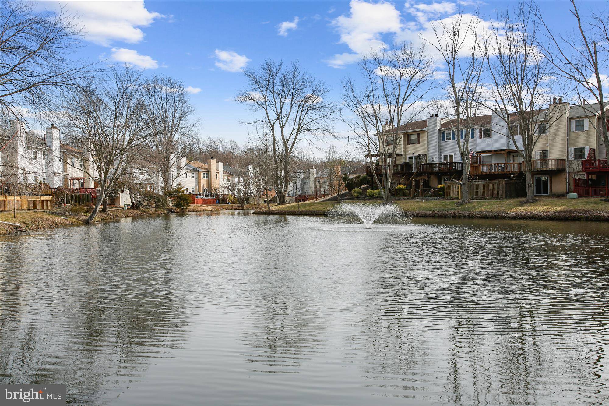 Alexandria, VA 22315,7100 LAKE COVE DR